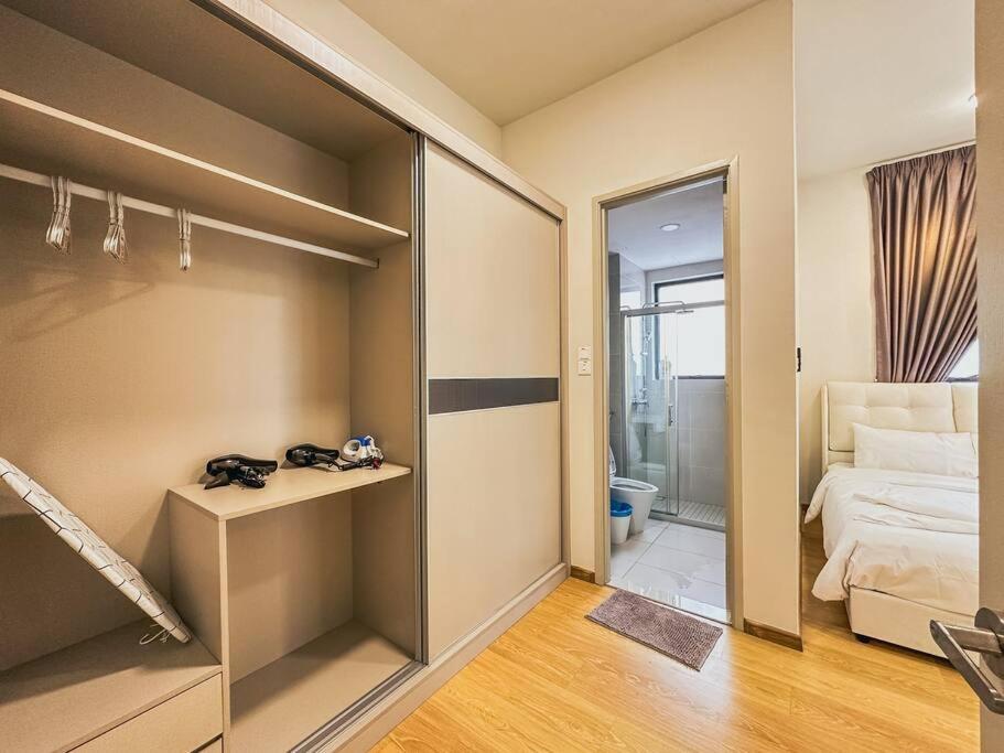 DangaBay Seaview 3BedRoom by WP HOMESTAY