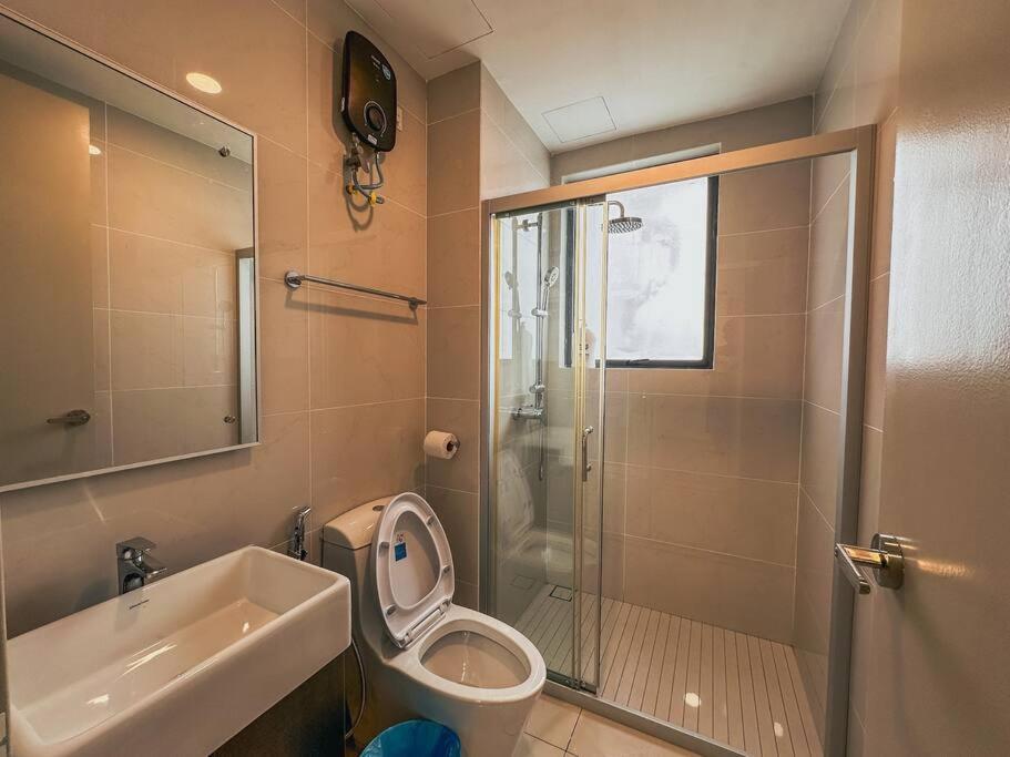 DangaBay Seaview 3BedRoom by WP HOMESTAY