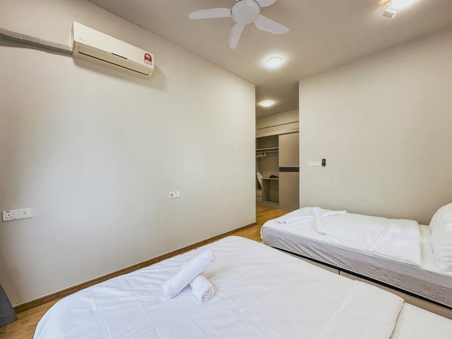 DangaBay Seaview 3BedRoom by WP HOMESTAY