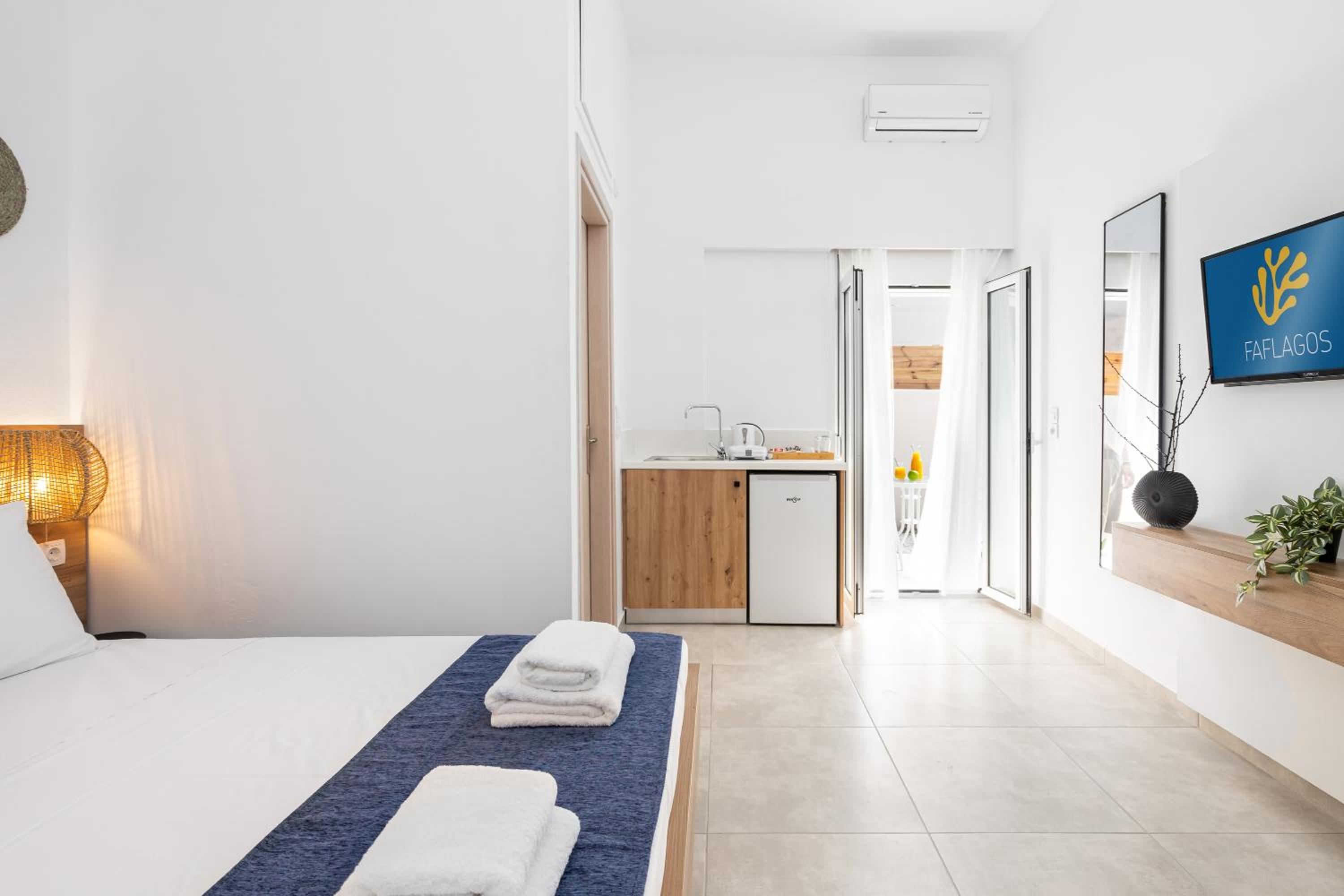 Faflagos Apartments