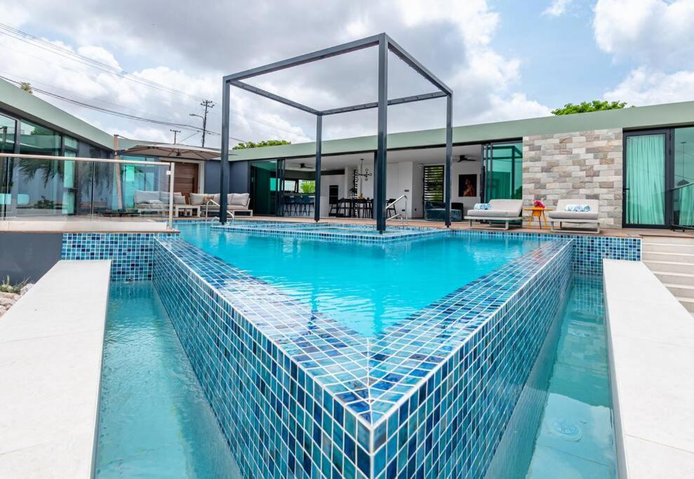 Villa Sea View Luxury