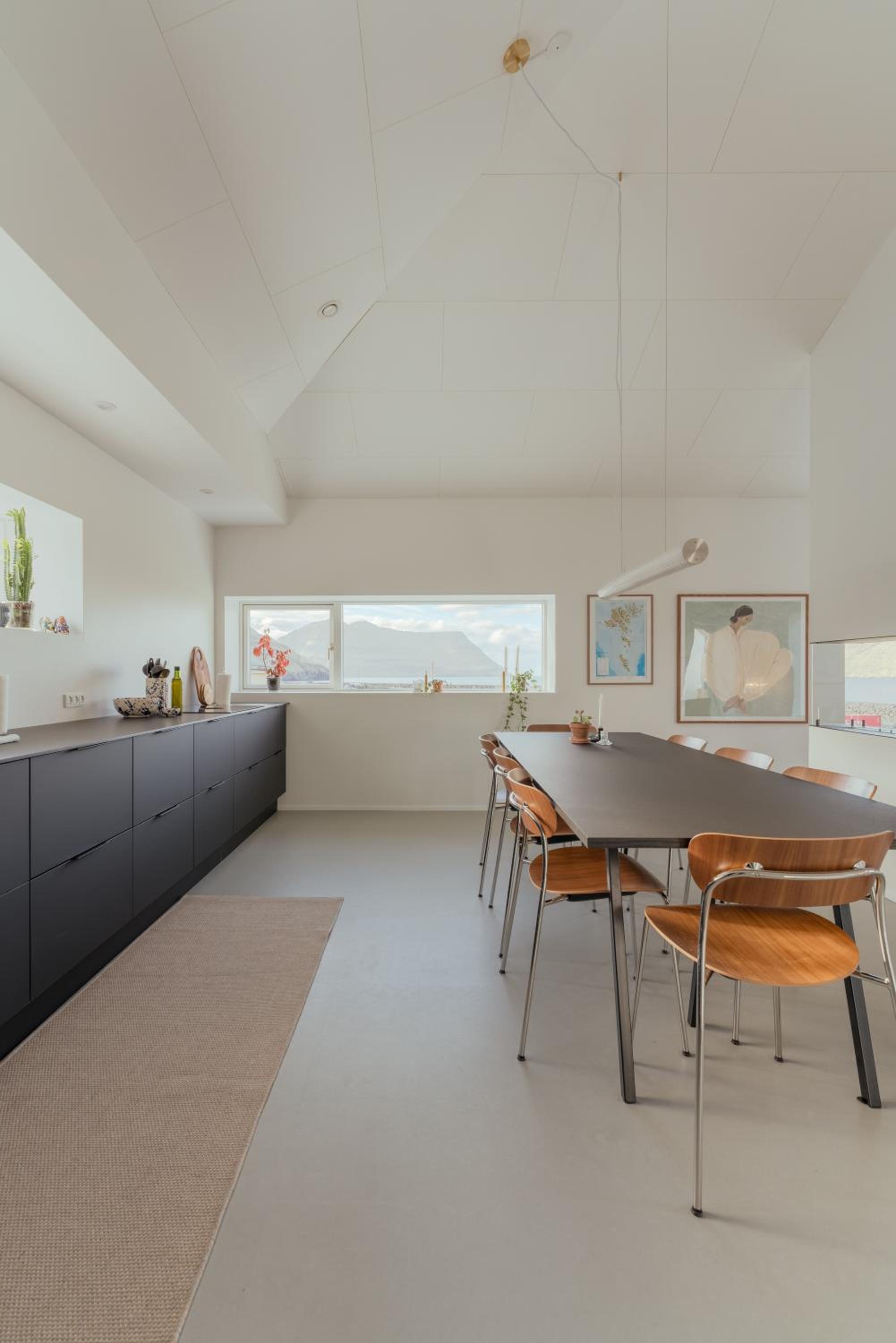 Nyrenoveret, moderne,hyggeligt hus
