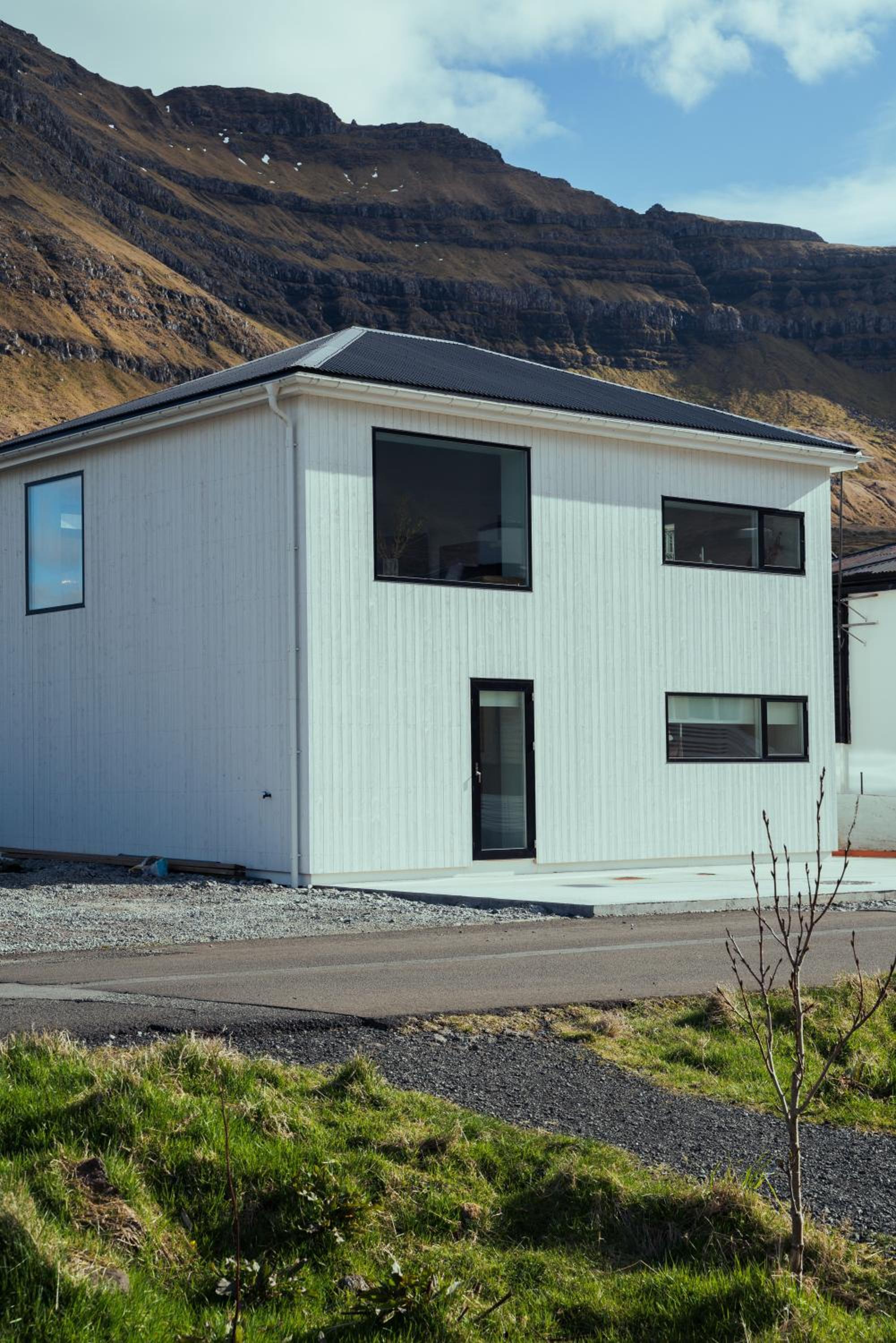 Nyrenoveret, moderne,hyggeligt hus