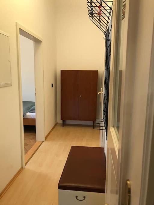 Stylische Mid-Century-Wohnung im Zentrum Plauens