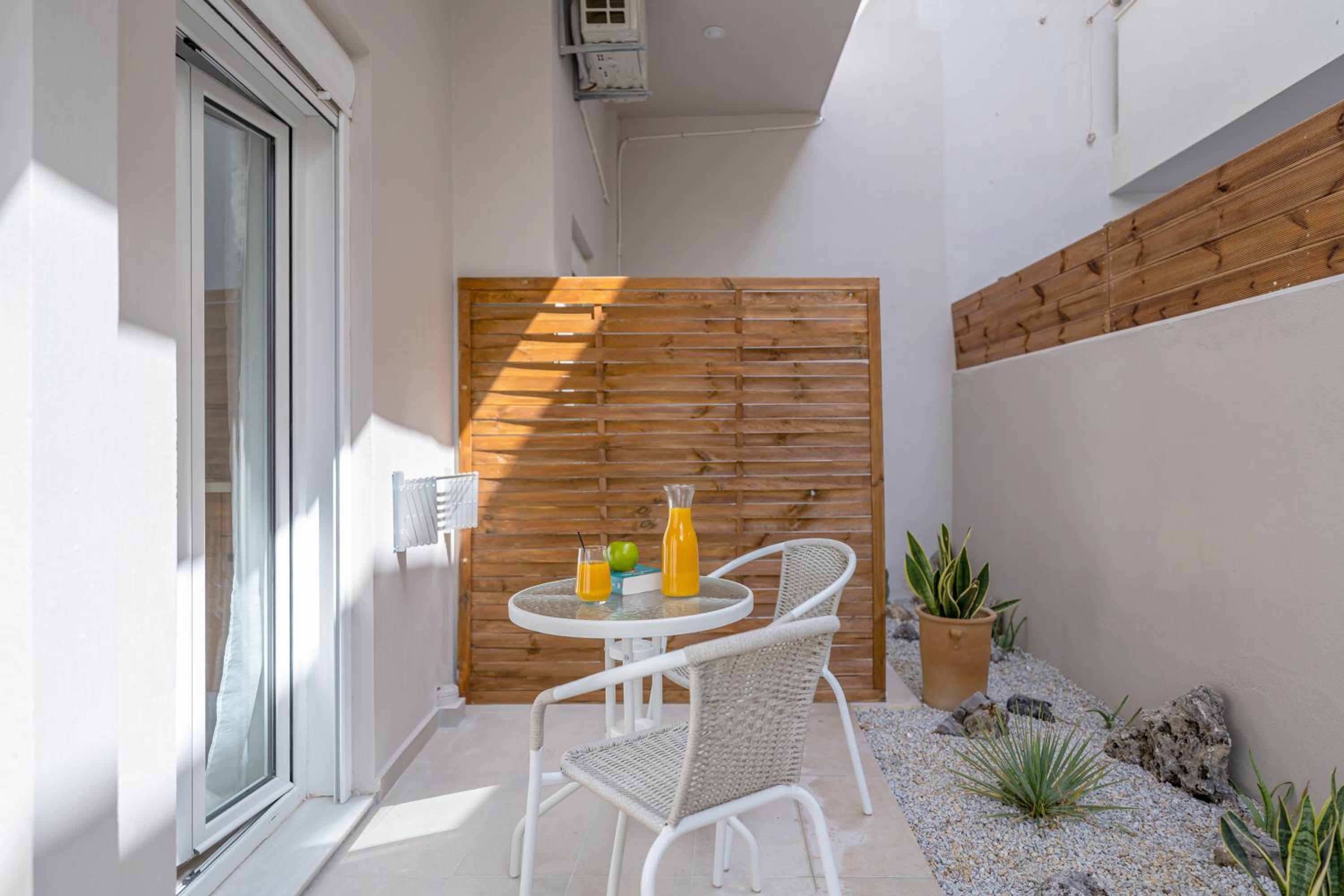 Faflagos Apartments