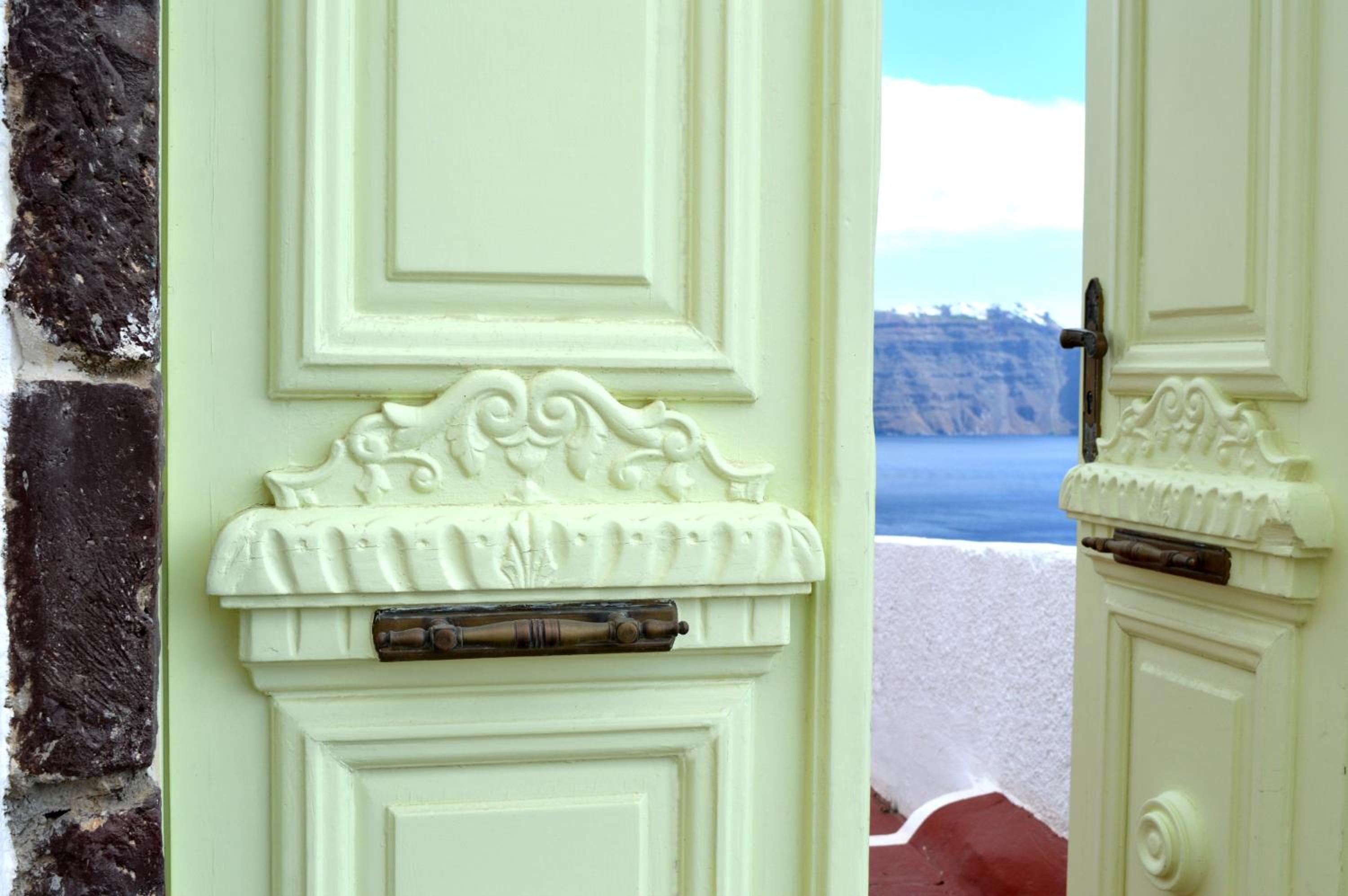 Angel Cave Houses photo 2