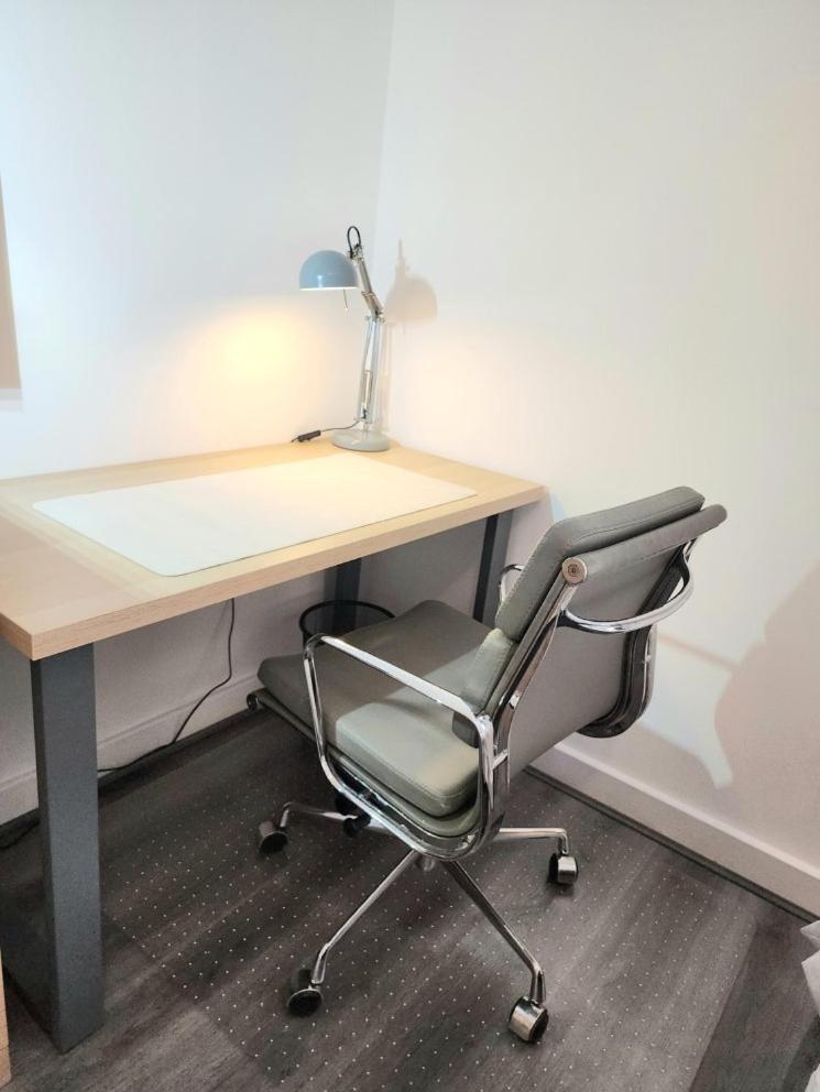 Brand New Flat - Canary Wharf