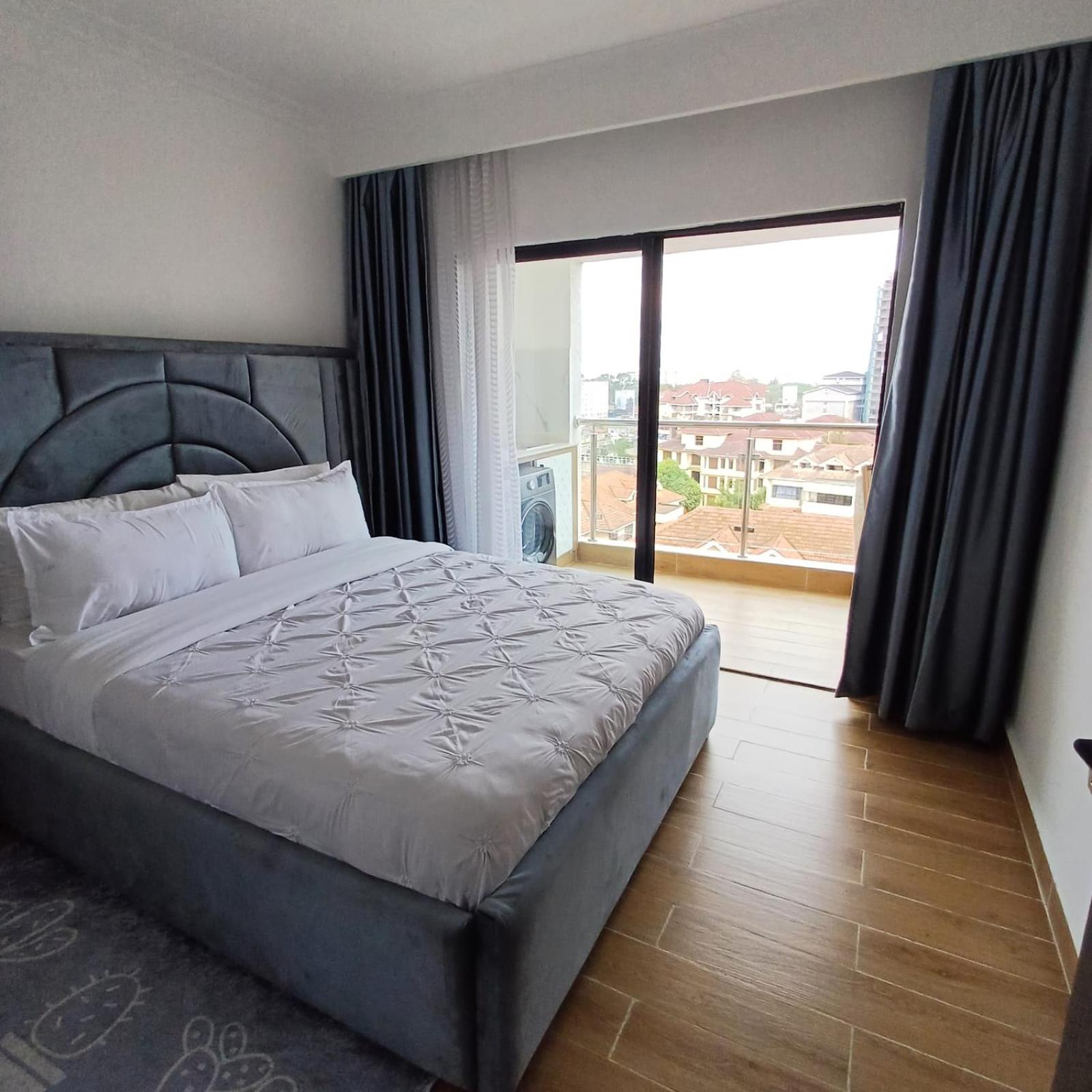 CityHeart Apartment
