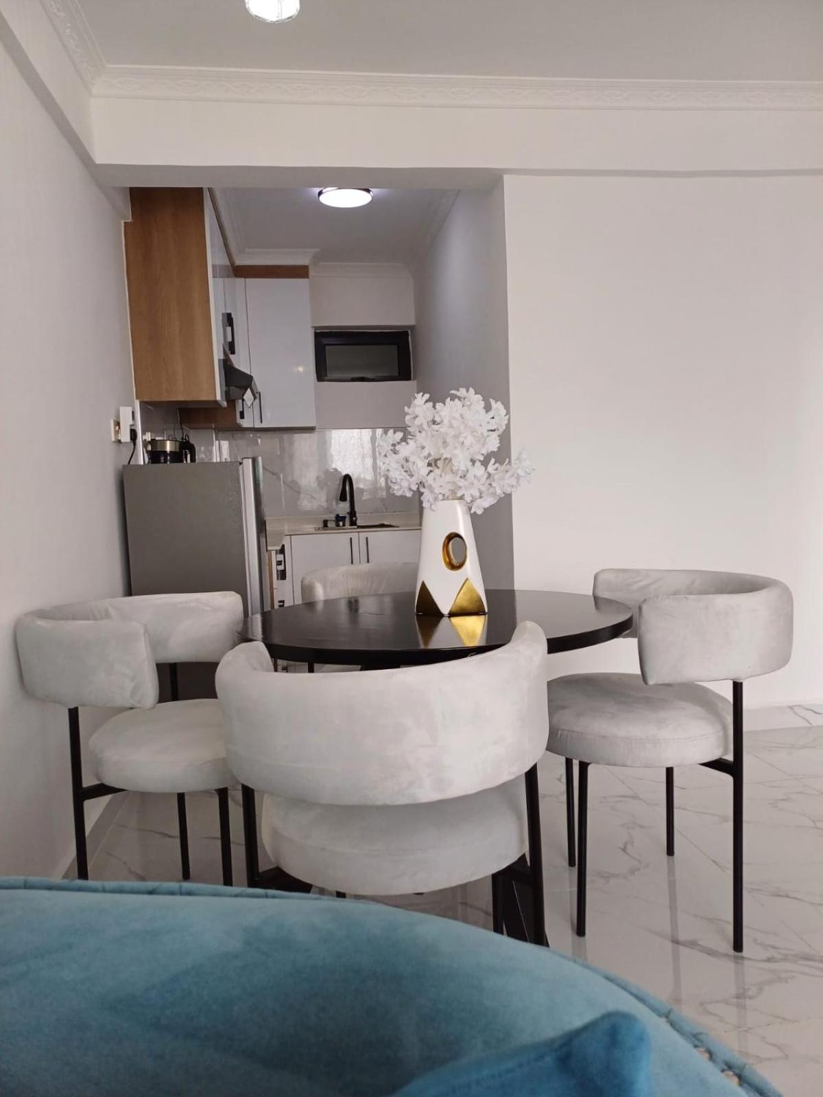 CityHeart Apartment