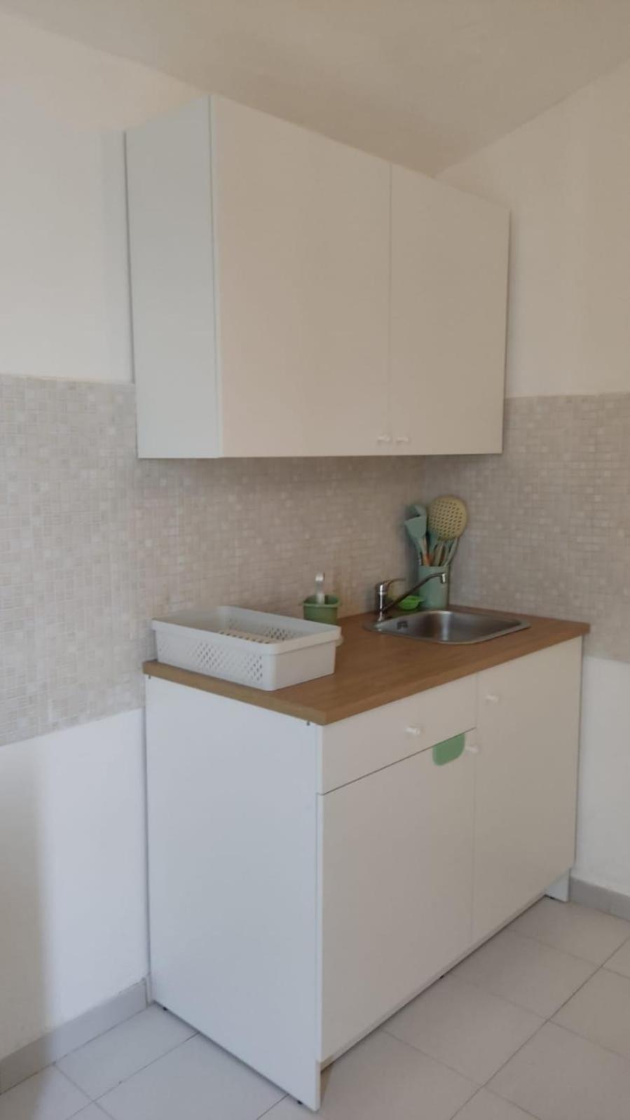 Sizilien 3 en Trappeto — kitchen