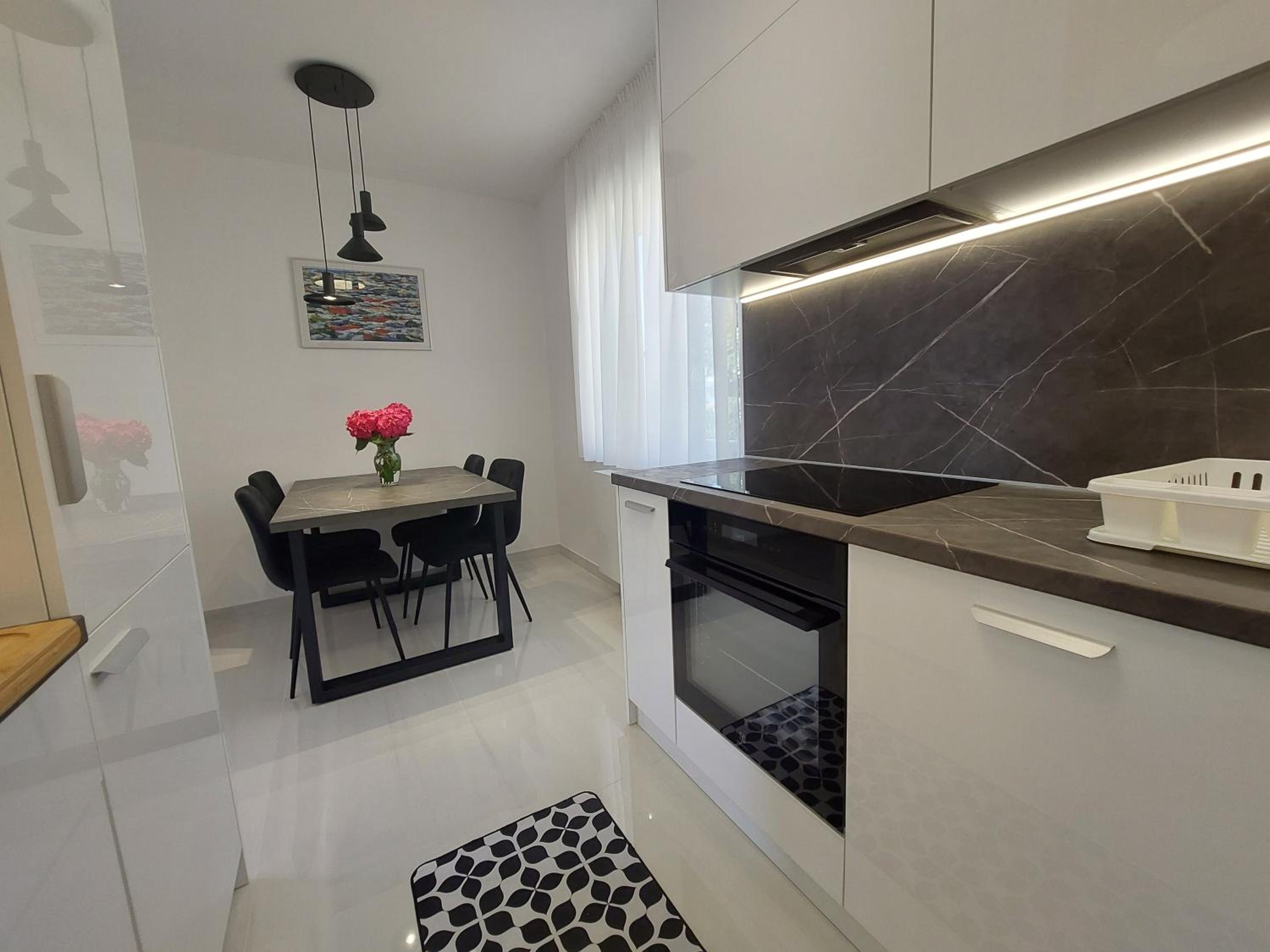 Modern Apartment Mirjana view 3