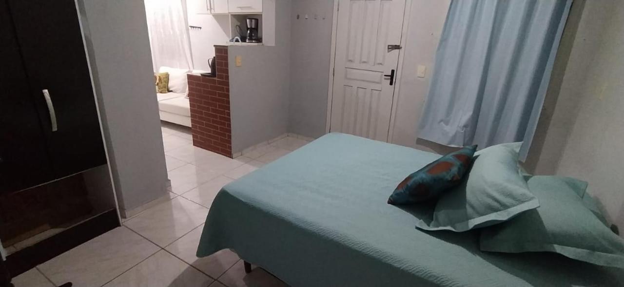 Casa de 2 Pavimentos Inteira com garagem