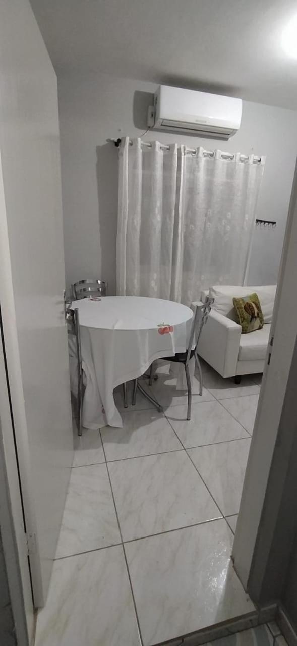Casa de 2 Pavimentos Inteira com garagem