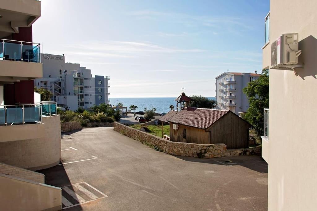 Sea view dobra voda