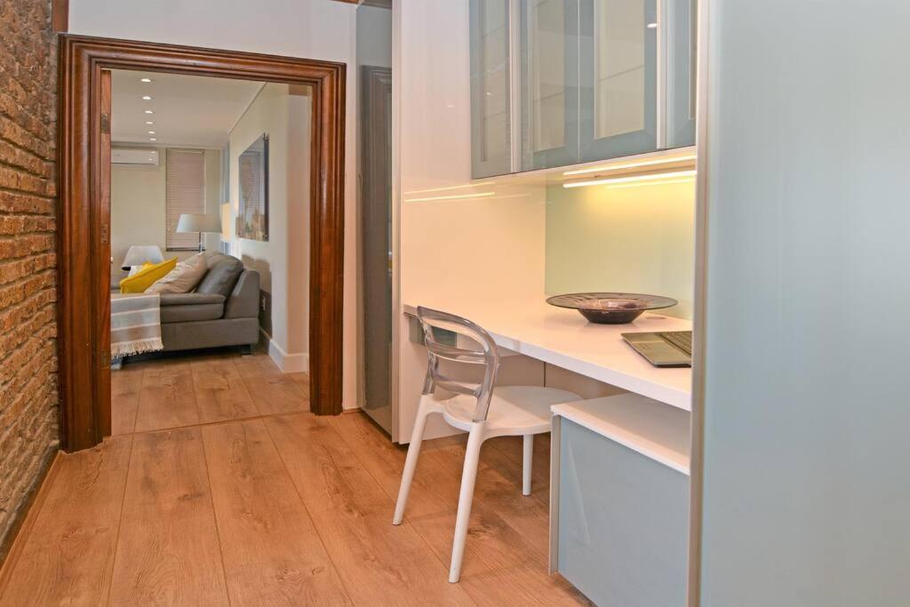 Johannesburg Vacations - April Villa Back-up power Luxury serviced villa Sandton CBD - Property Image 39