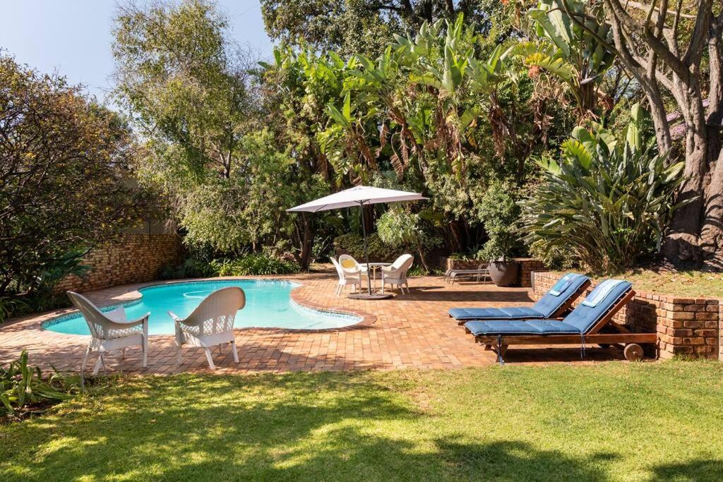 Johannesburg Vacations - April Villa Back-up power Luxury serviced villa Sandton CBD - Property Image 6