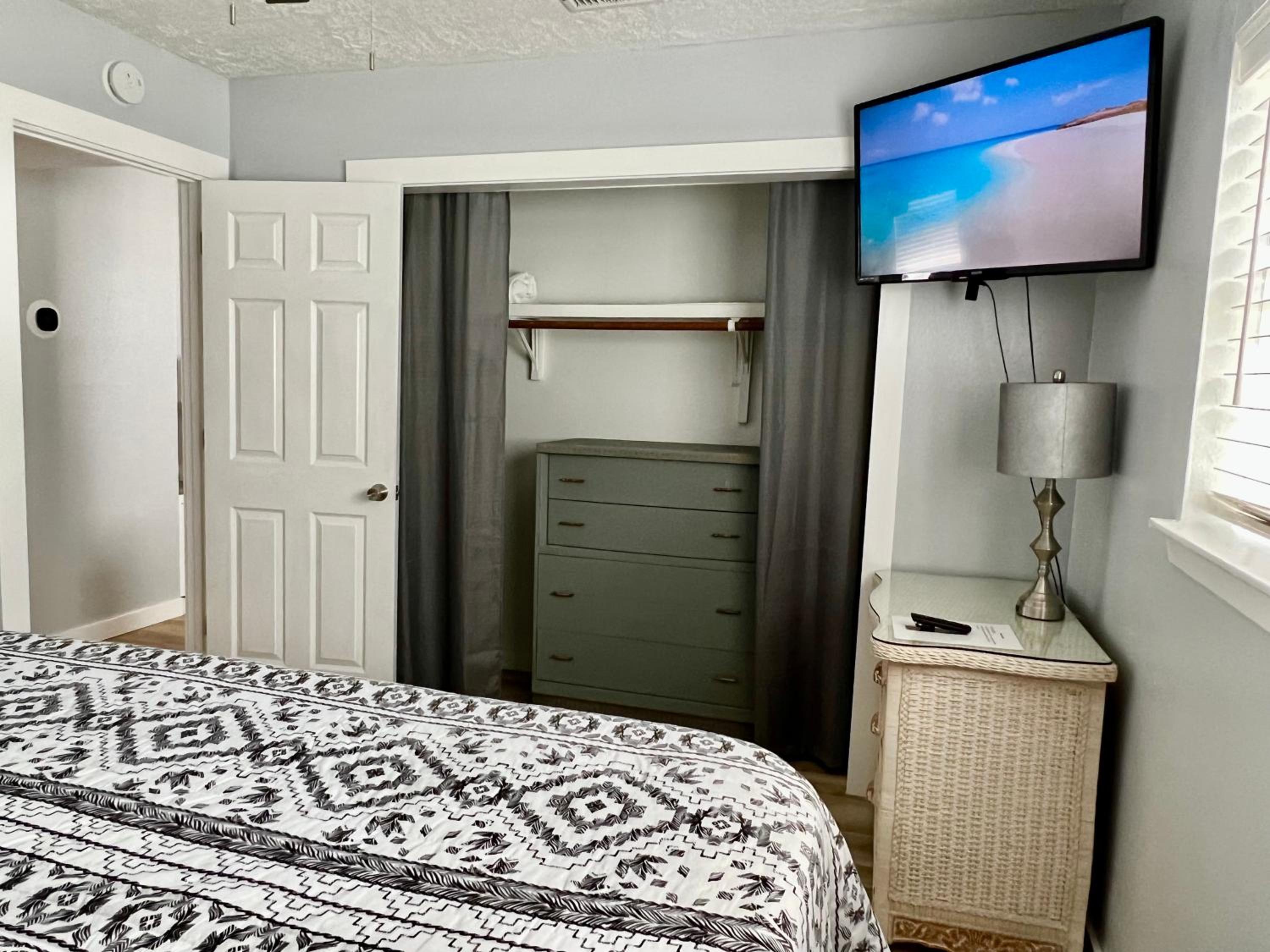 3 Mins to Beach~Free Activities~Perfect Family 2 Bed Condo~Waymar 6: Beach Walk