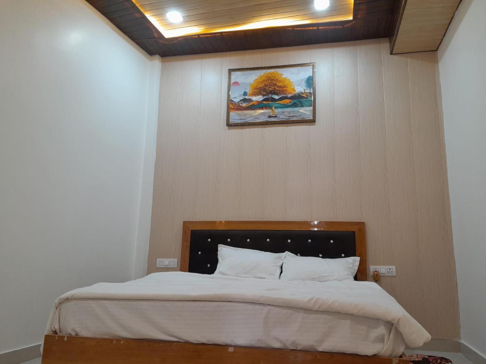 Shri ji guest house