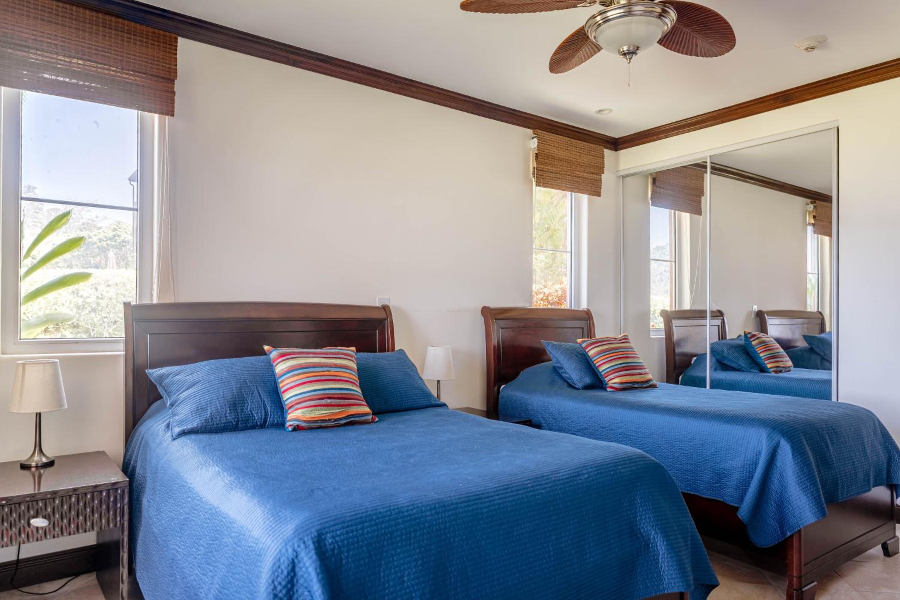 Luxury, ocean view, 3-bedroom condo @ Los Sueños