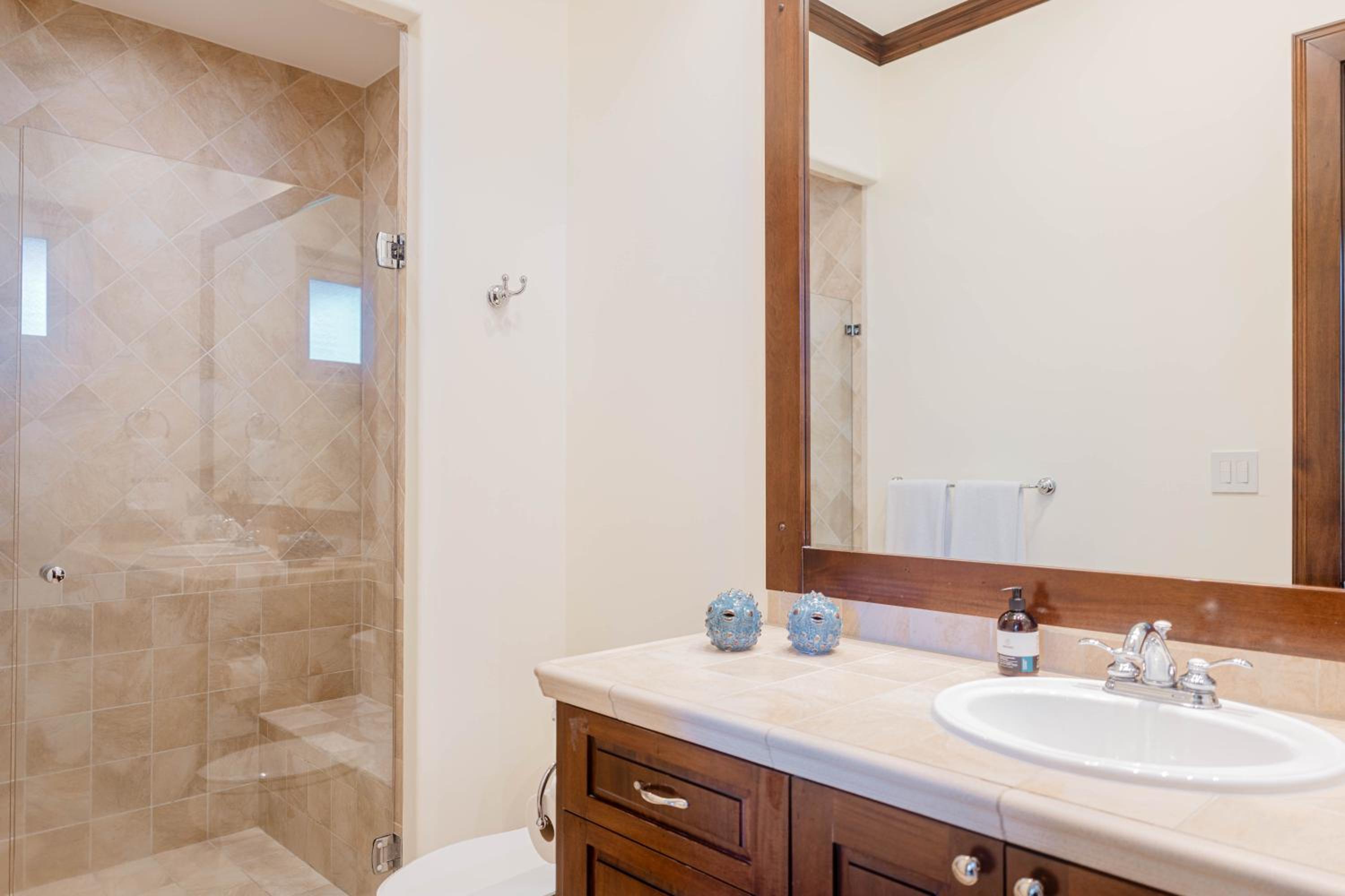 Luxury, ocean view, 3-bedroom condo @ Los Sueños