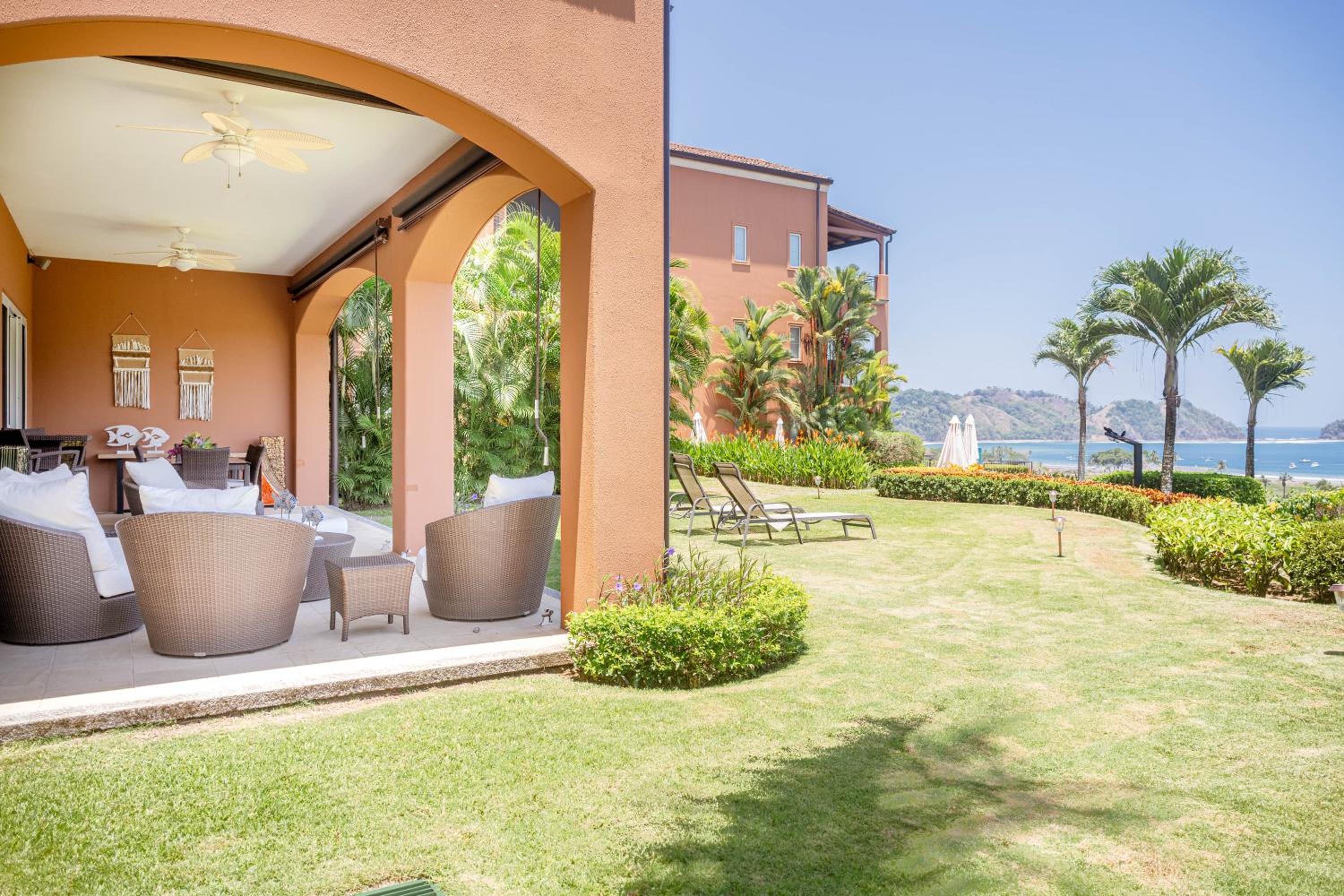Luxury, ocean view, 3-bedroom condo @ Los Sueños