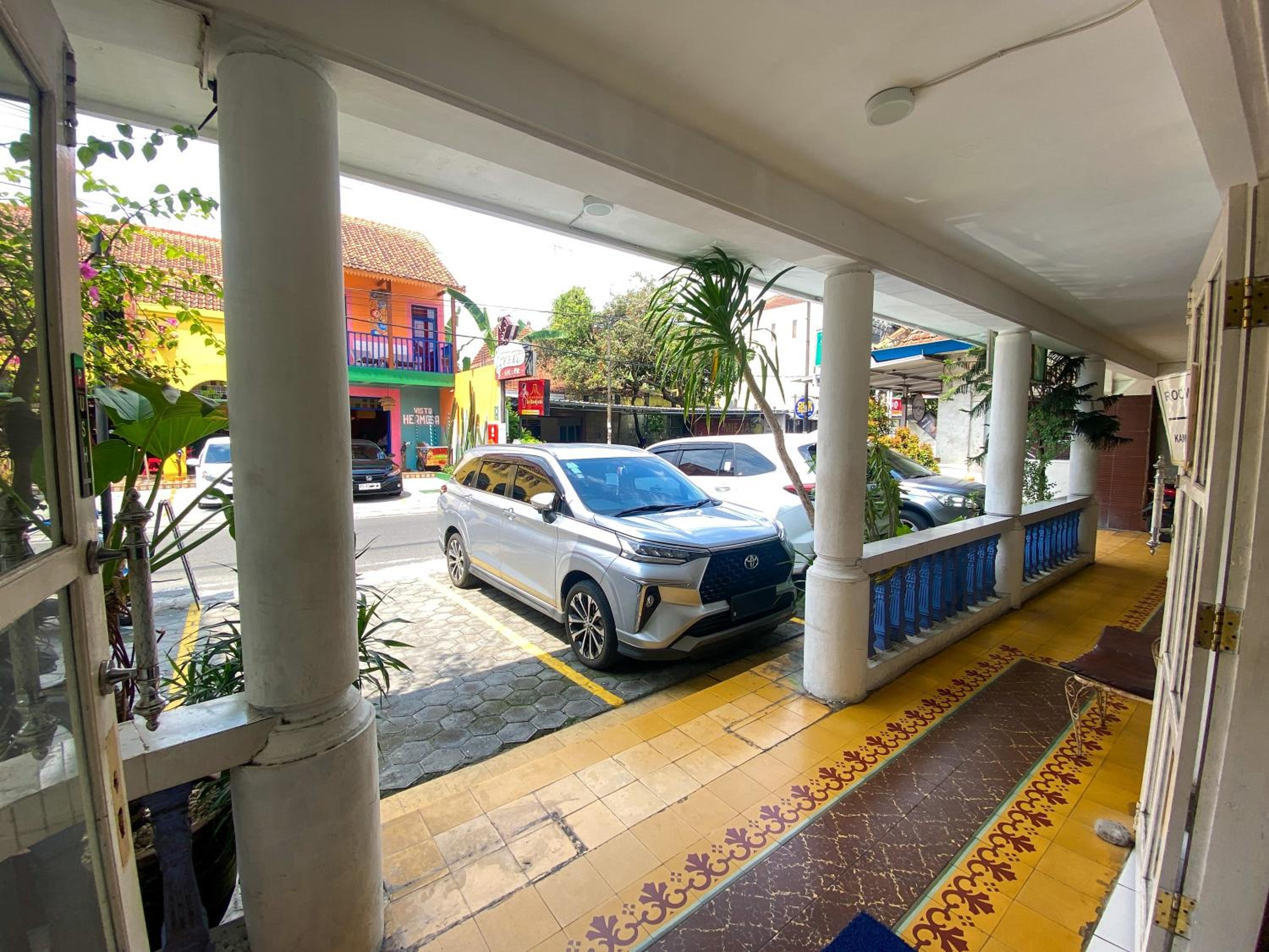 Parikesit Guest House