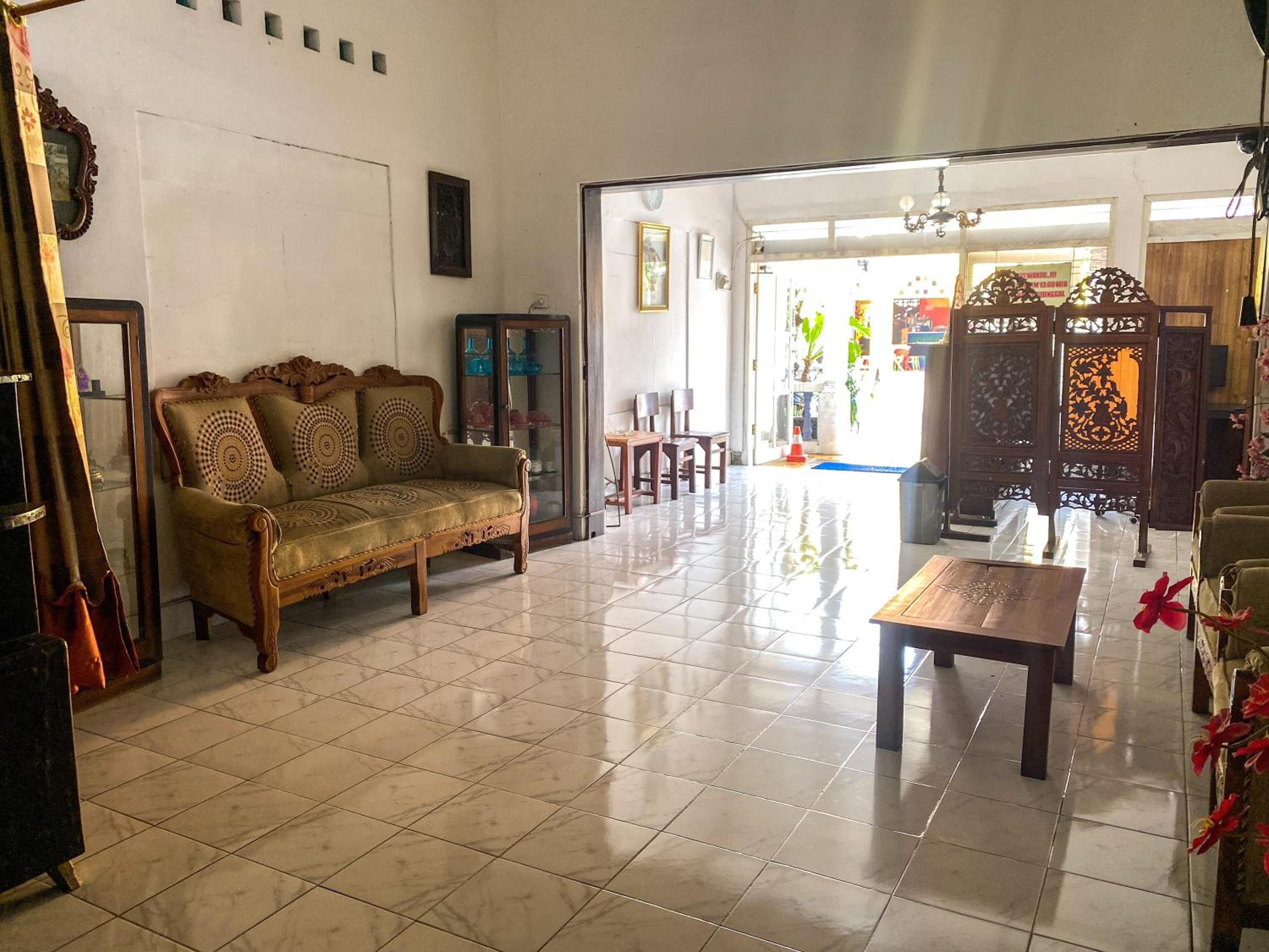 Parikesit Guest House