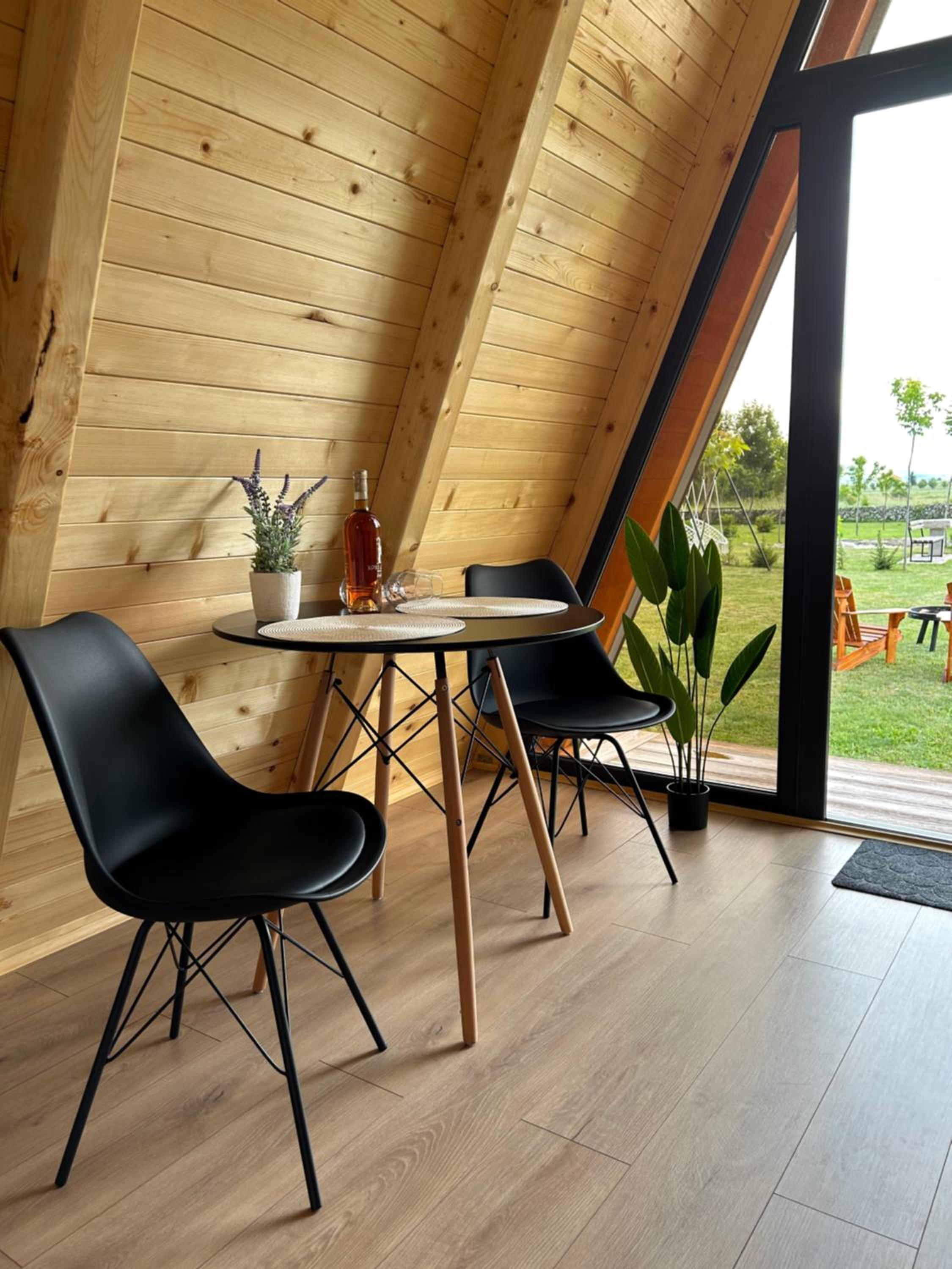 Honey Glamping Resort with jacuzzi