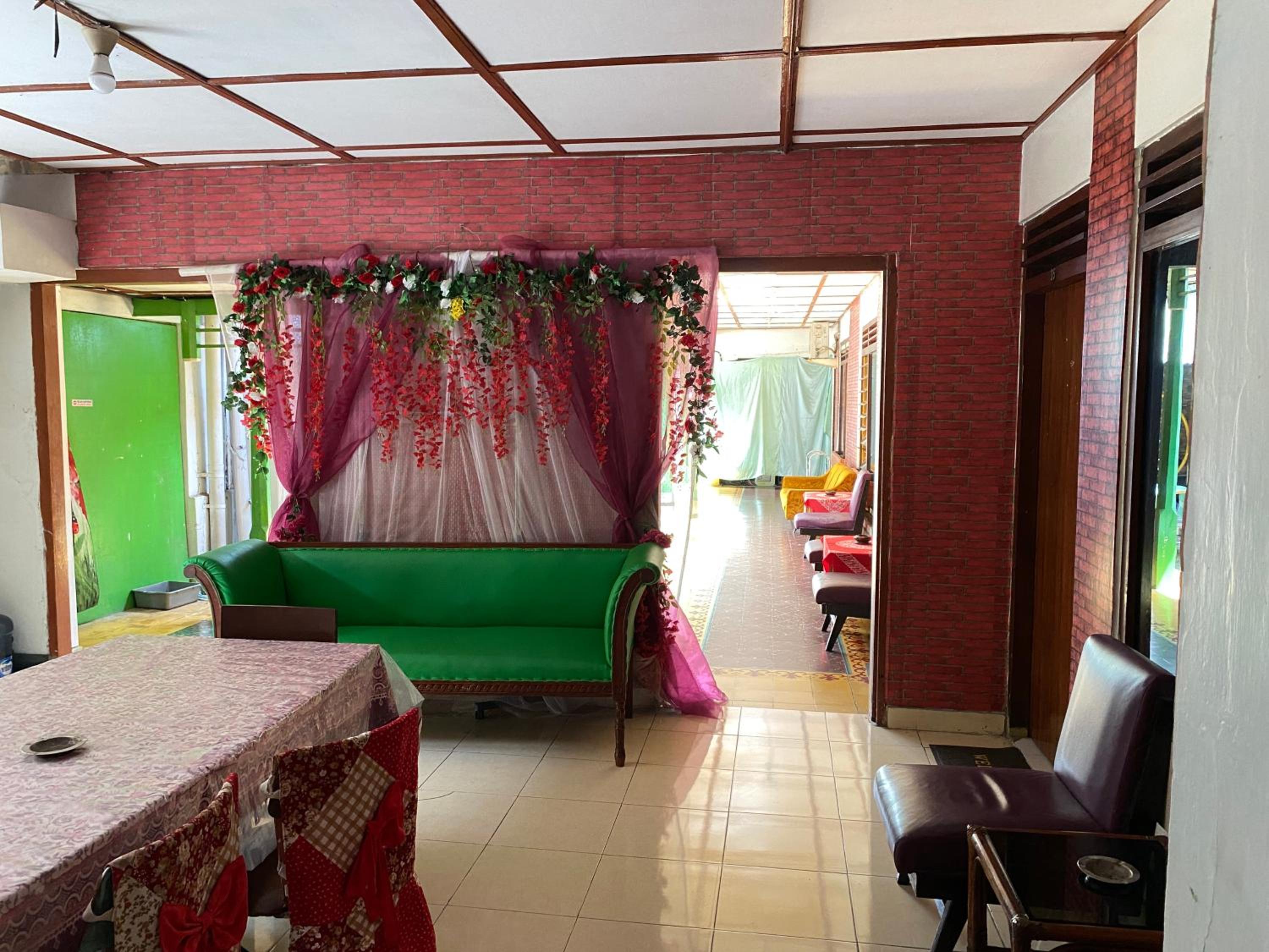 Parikesit Guest House