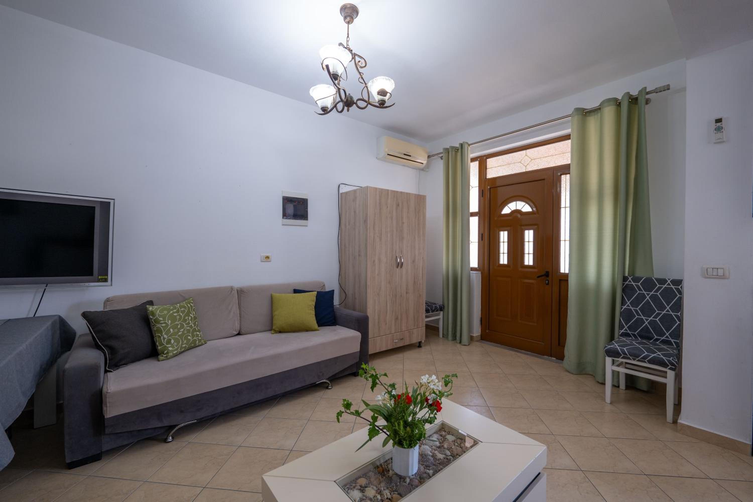 Vila Ylli Gjika