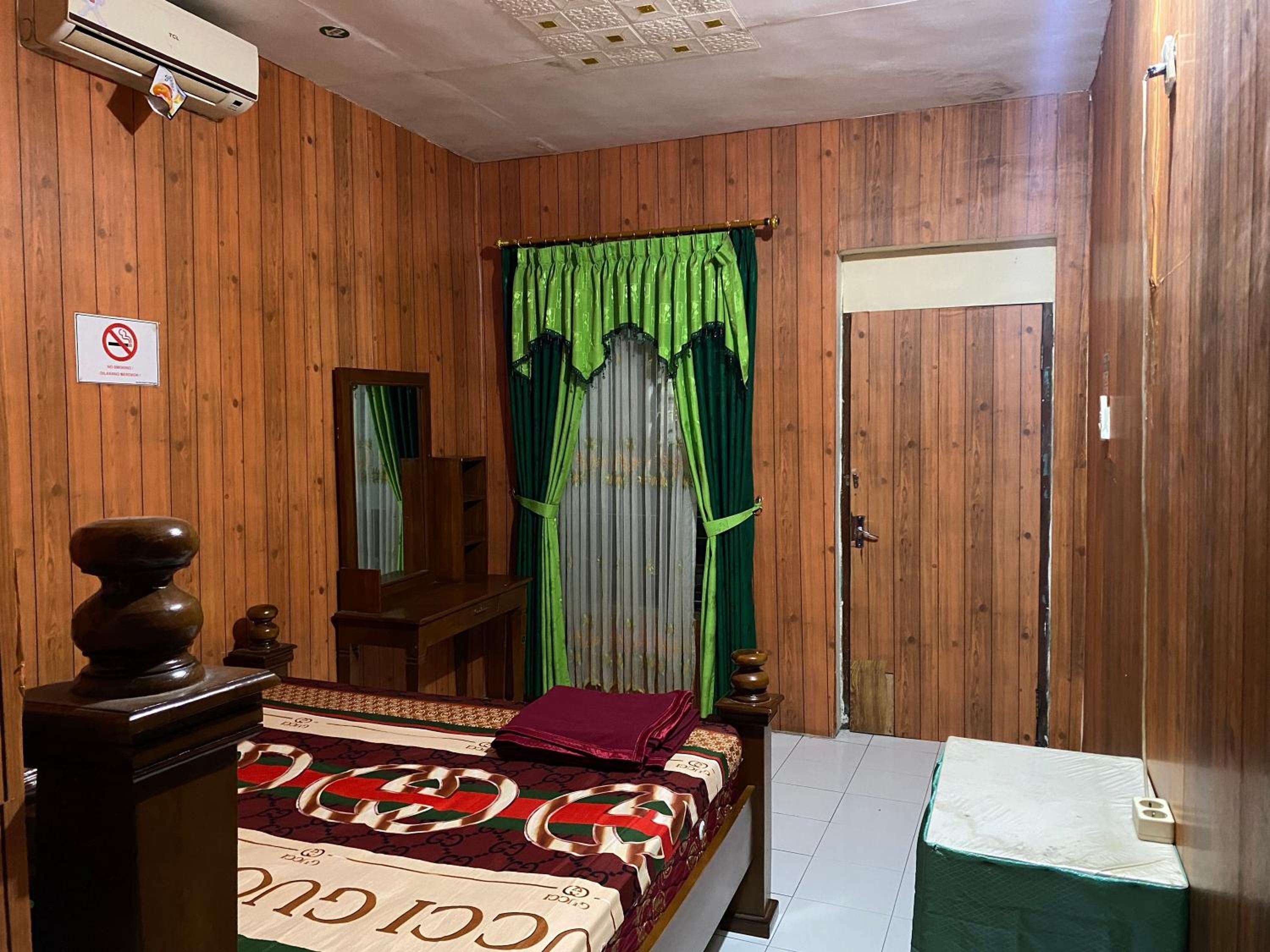 Parikesit Guest House