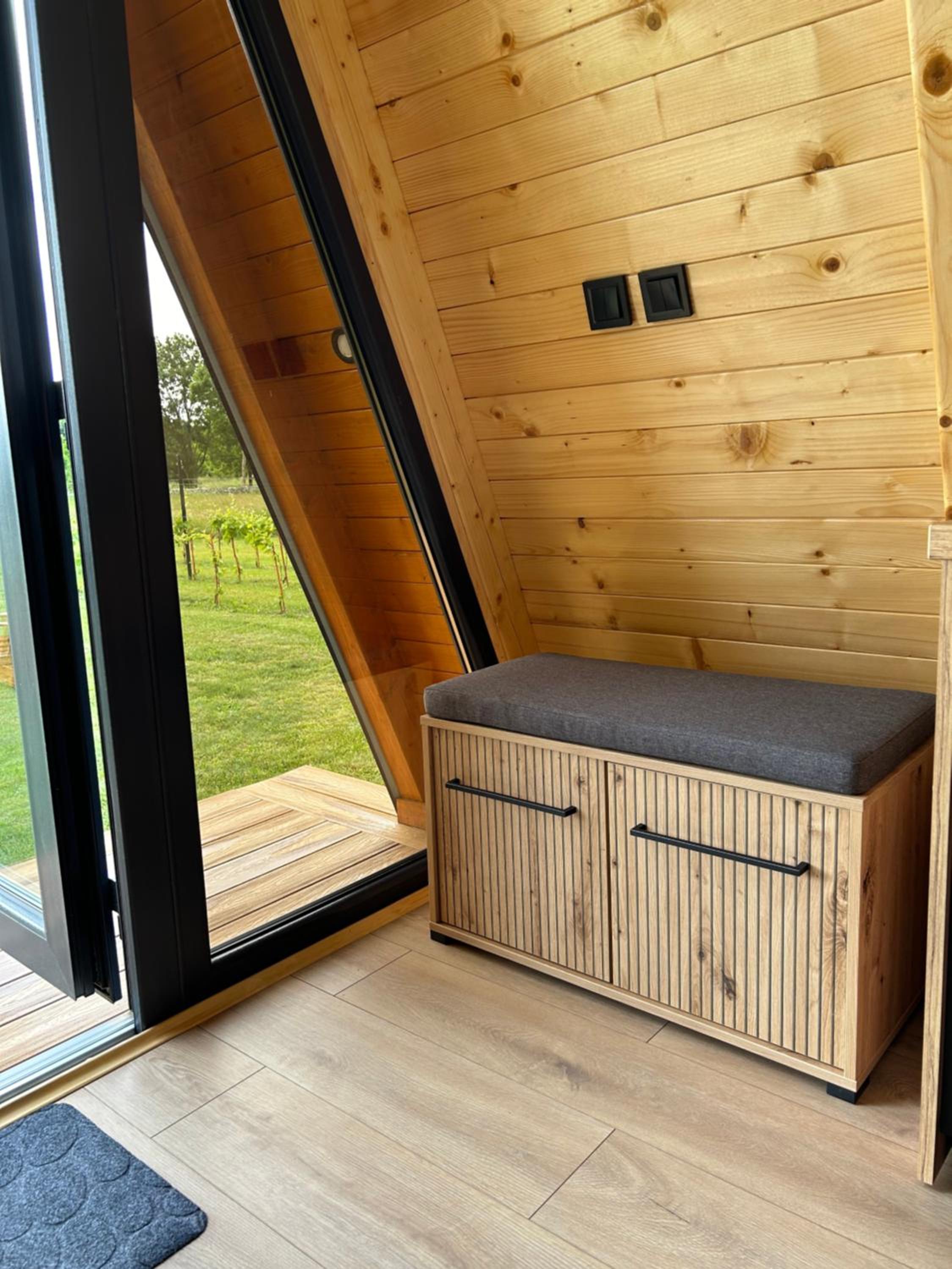 Honey Glamping Resort with jacuzzi