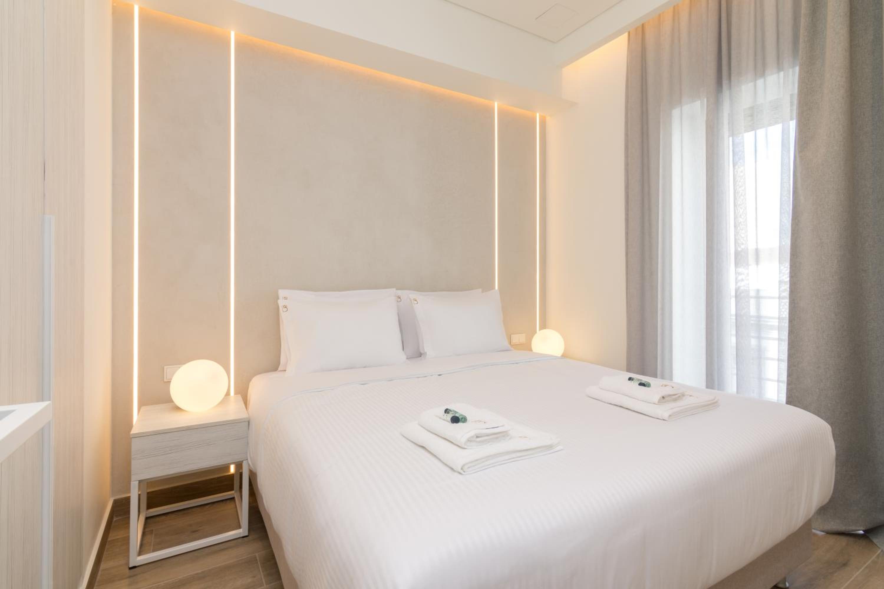 Socrates Fully Equipped Apartments with Unique Design
