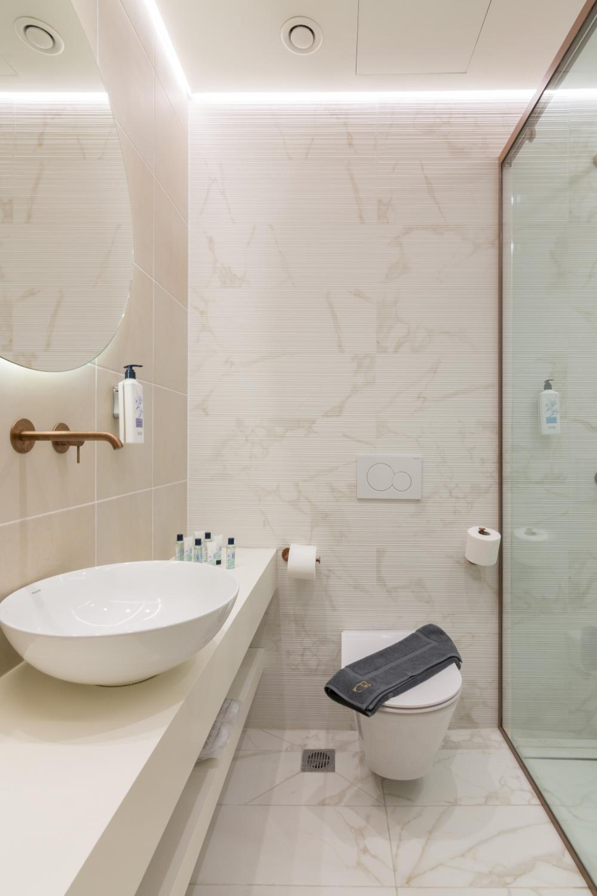 Socrates Fully Equipped Apartments with Unique Design
