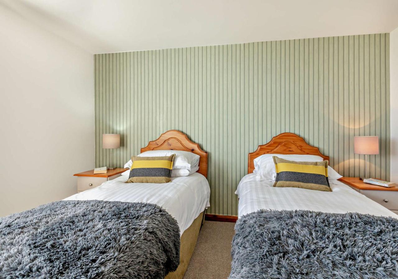 1 Bed in Blue Anchor oc-b28904