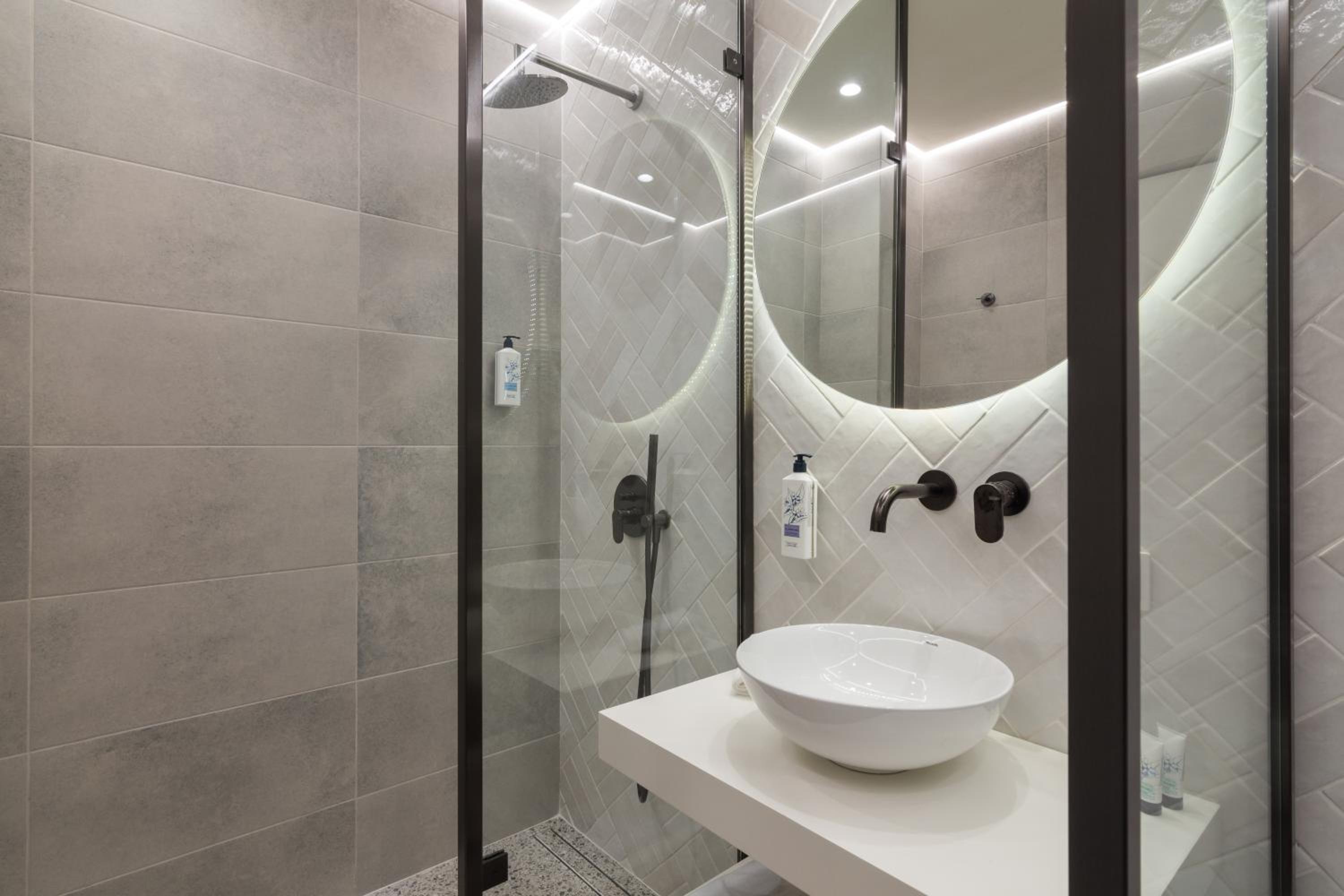 Socrates Fully Equipped Apartments with Unique Design