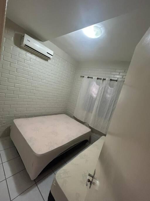 Casa em condominio na beira do rio