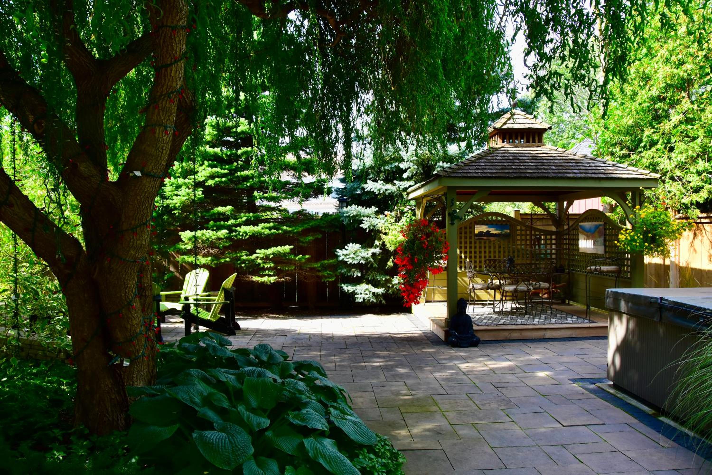 Explorer House Bed & Breakfast
