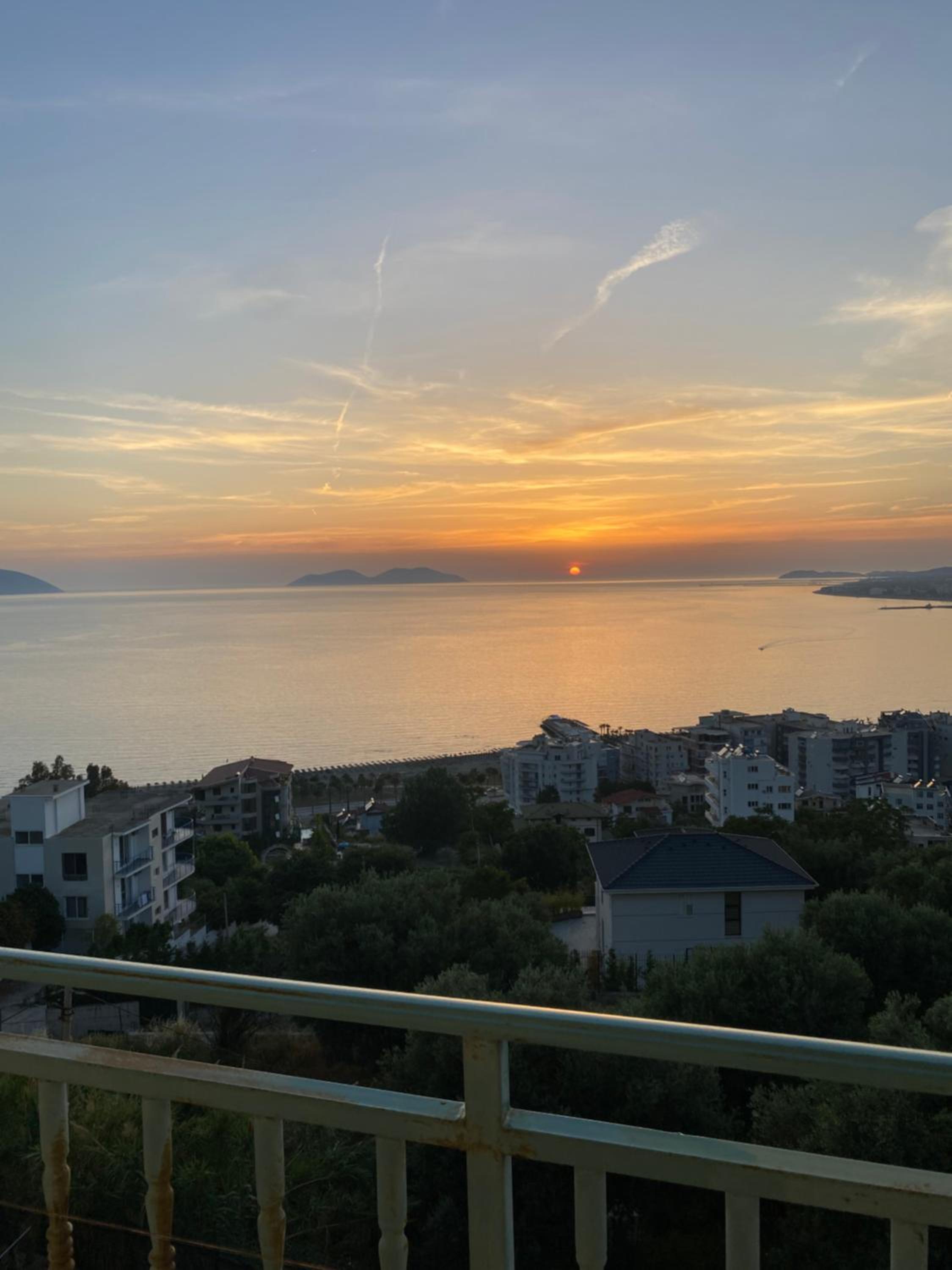 Sunset View Apartment