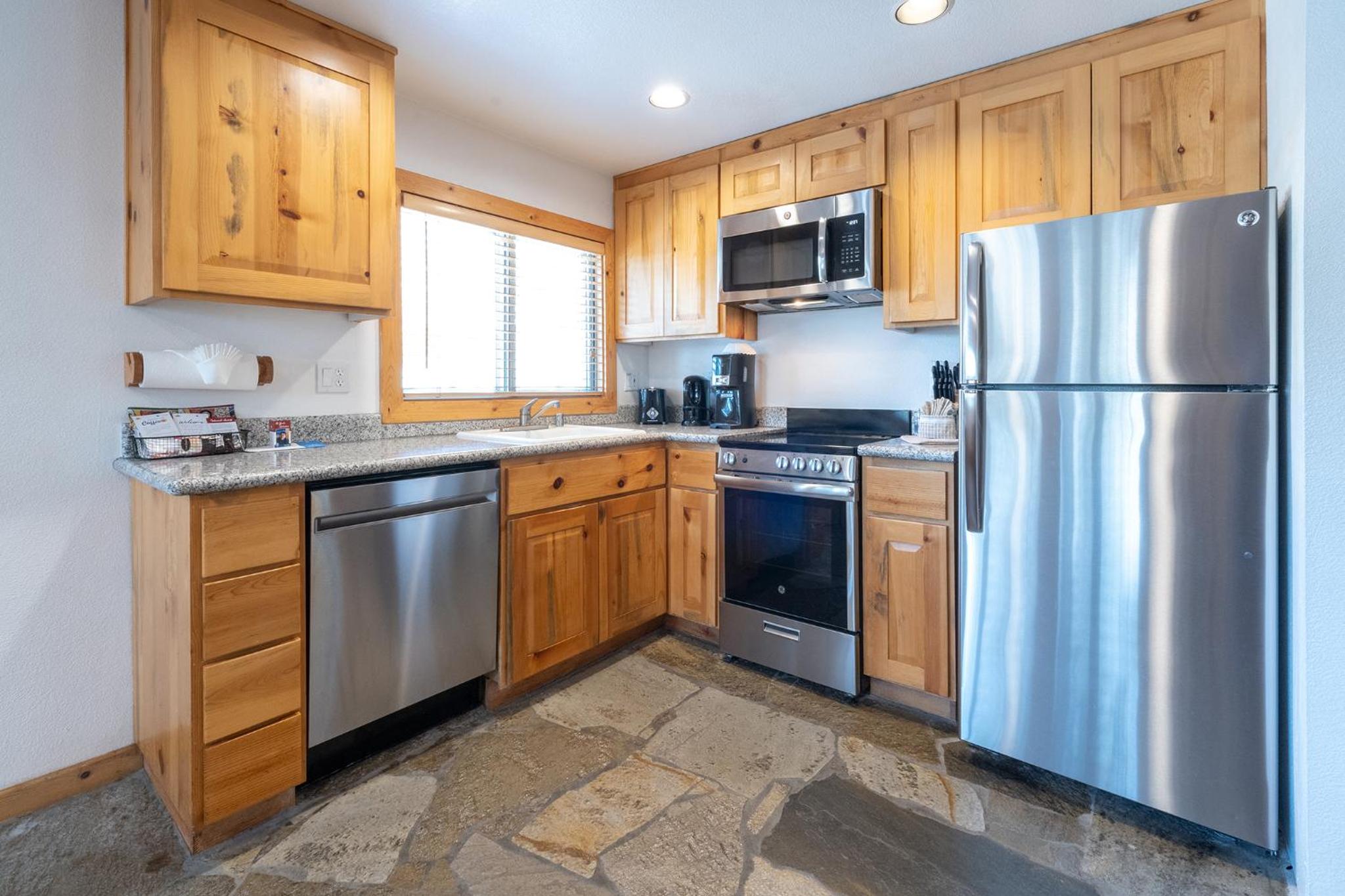 Red Wolf Lakeside Lodge - Property Image 32