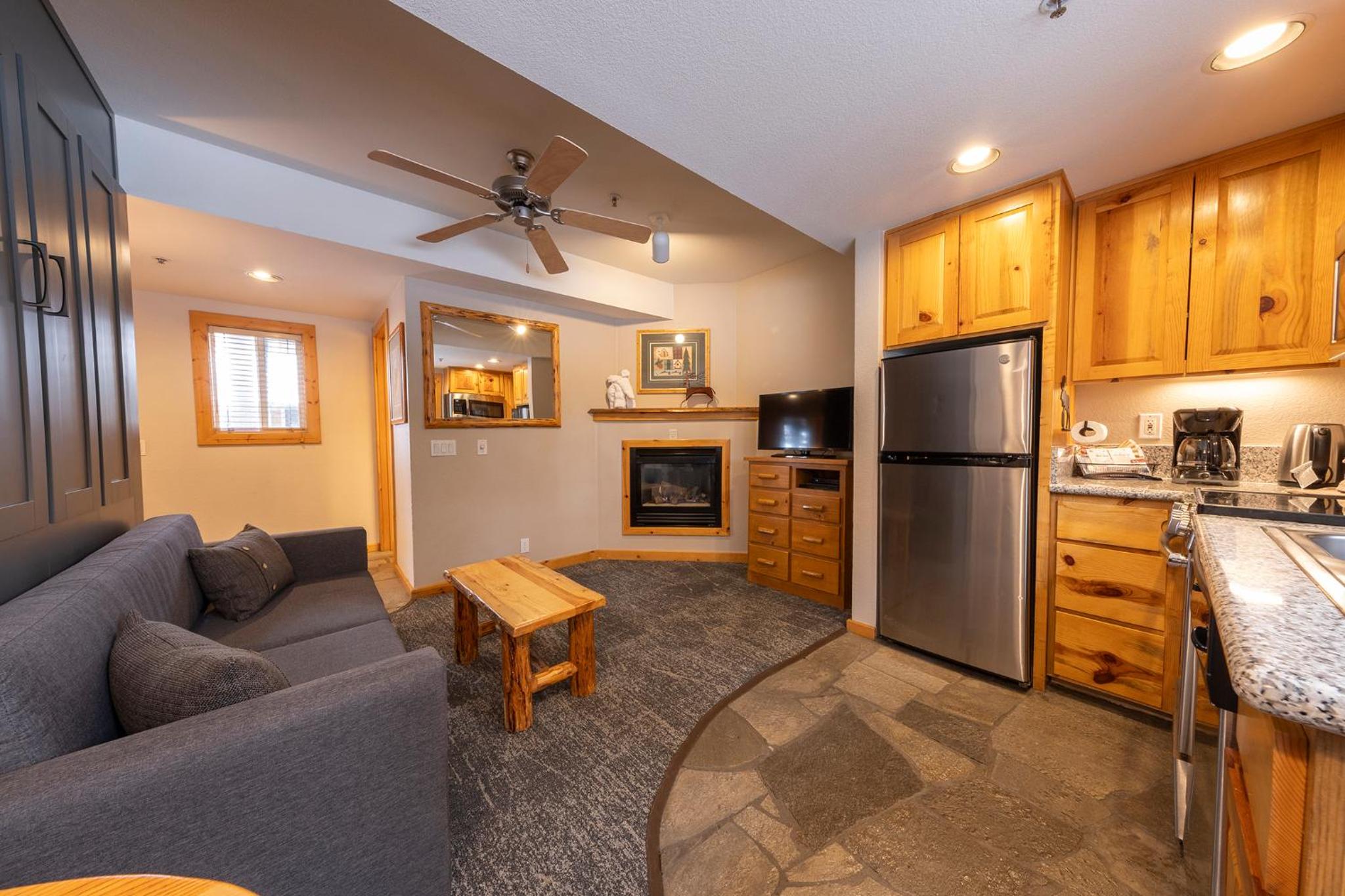 Red Wolf Lakeside Lodge - Property Image 33