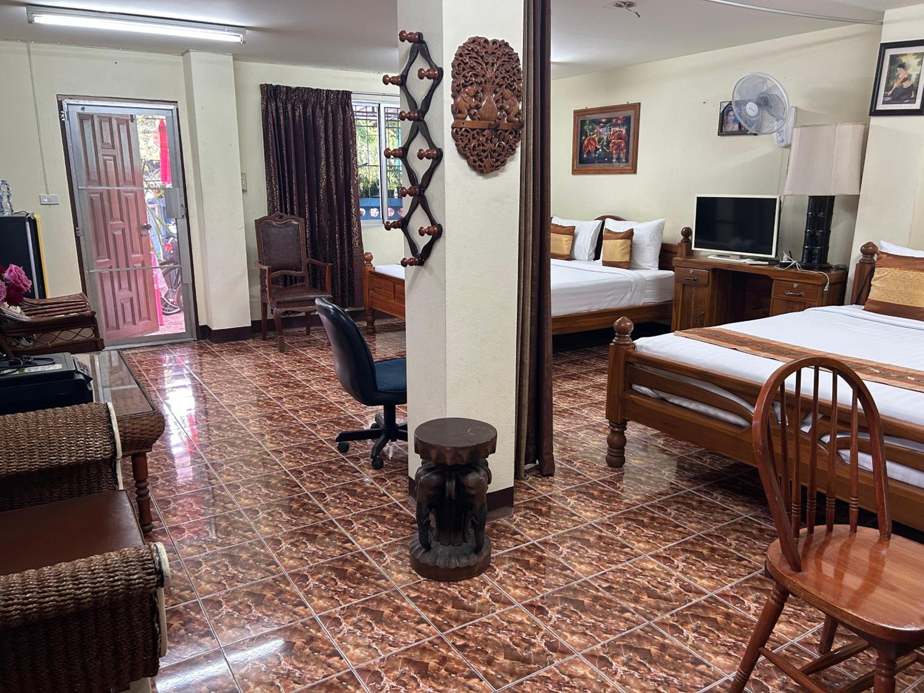 Saithong House