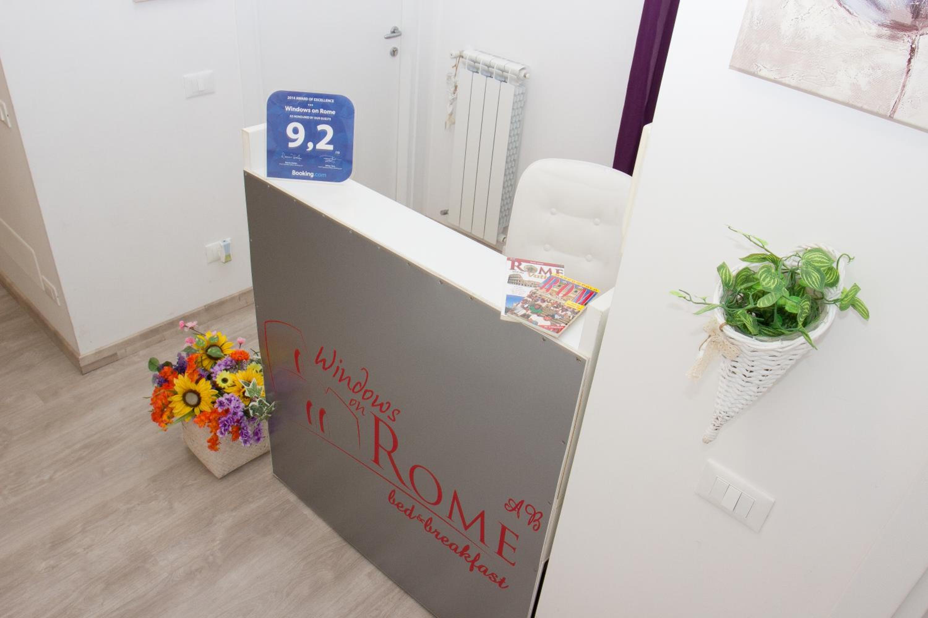Windows on Rome en Rome — recepcion & lobby