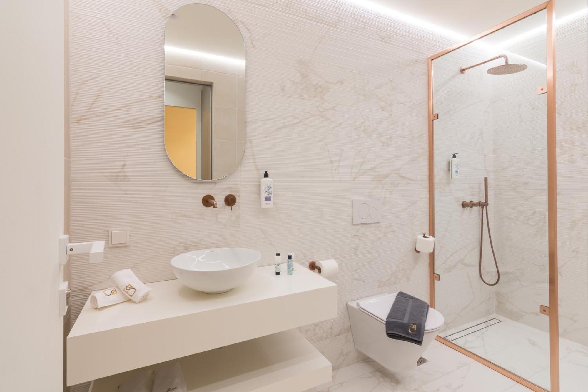 Socrates Fully Equipped Apartments with Unique Design