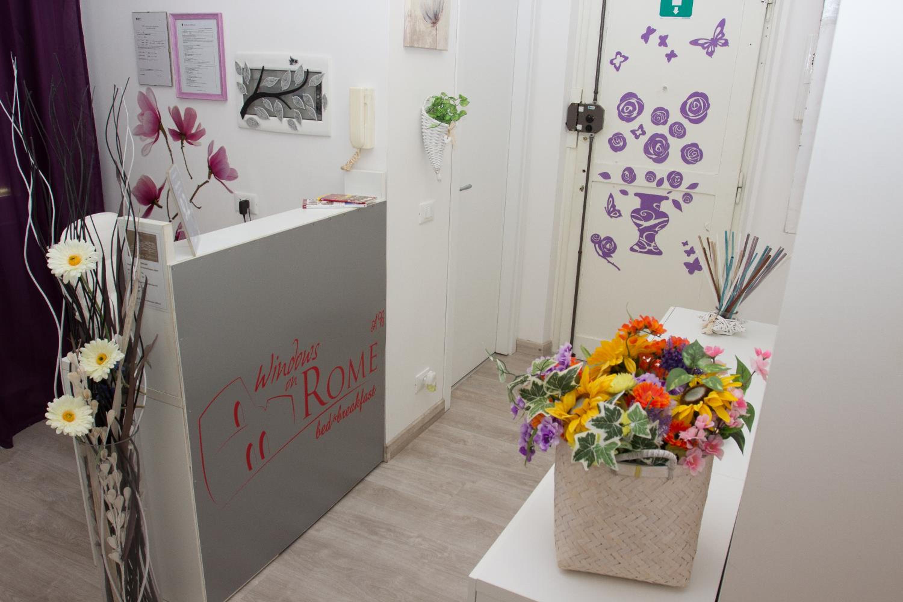 Windows on Rome en Rome — recepcion & lobby