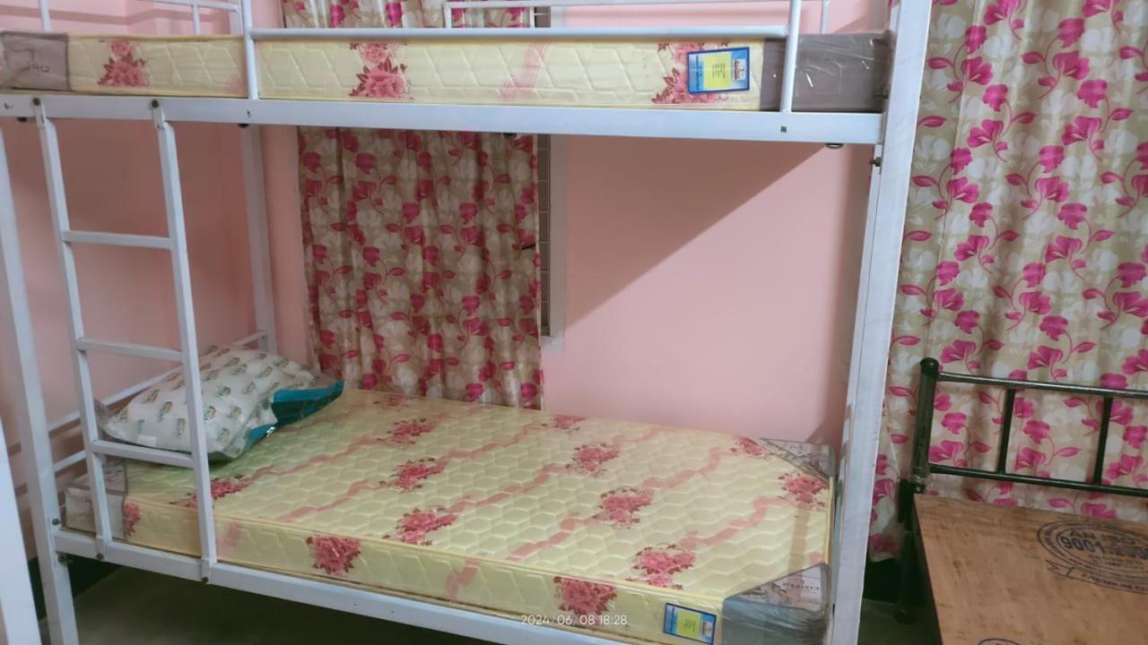 International backpackers Hostel guwahati view 5