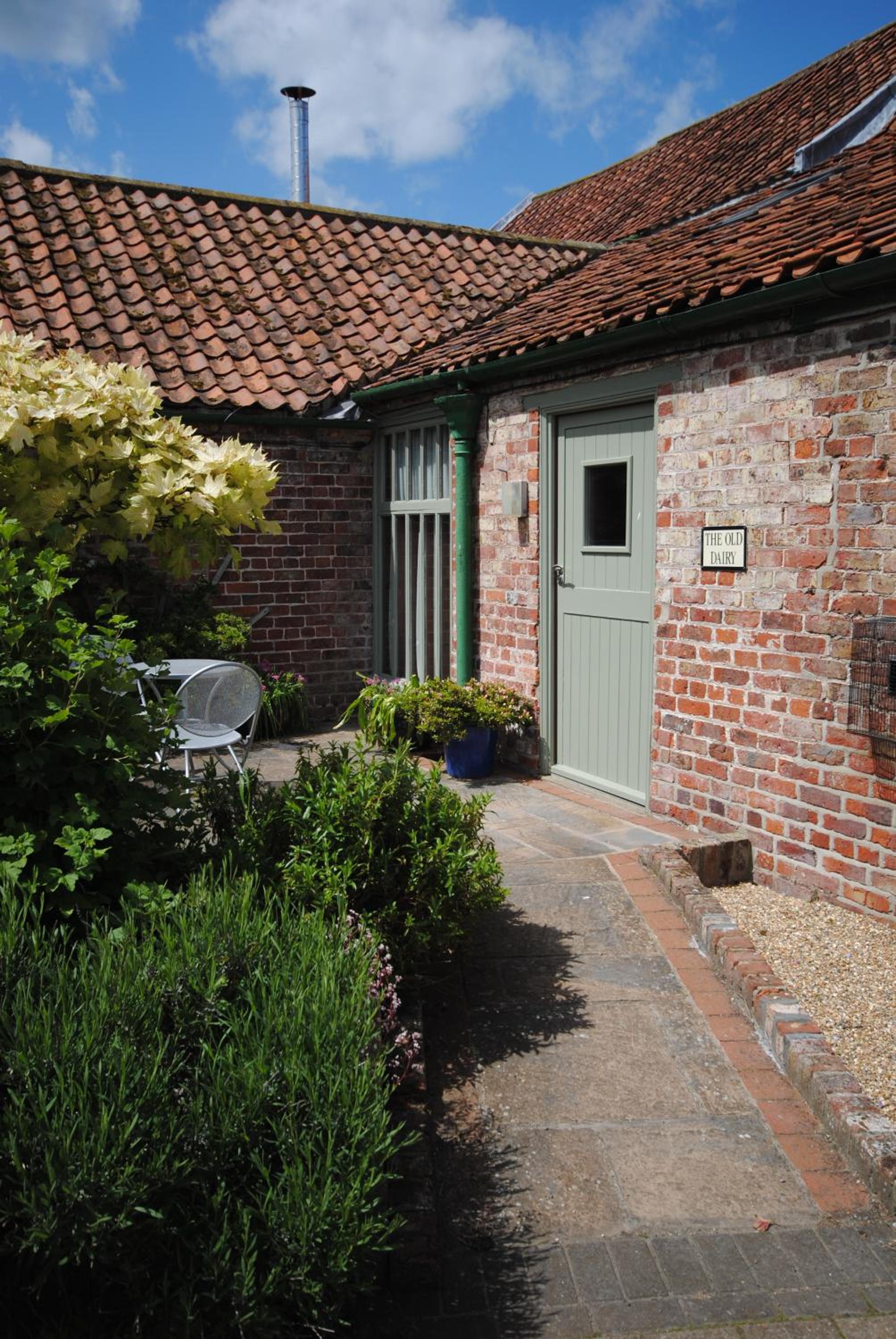 The Old Dairy, Heritage Escapes, Field House Farm view 4