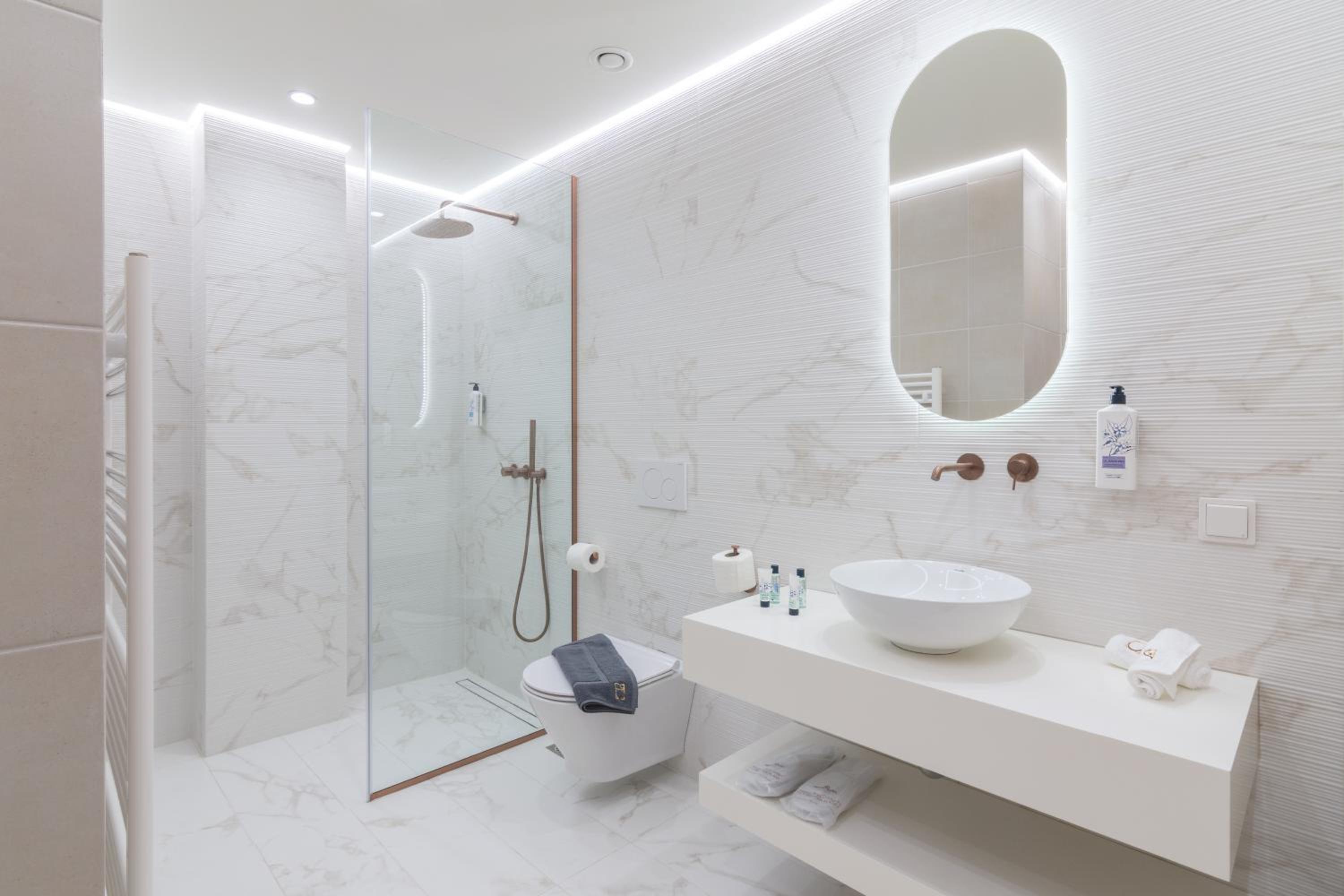 Socrates Fully Equipped Apartments with Unique Design
