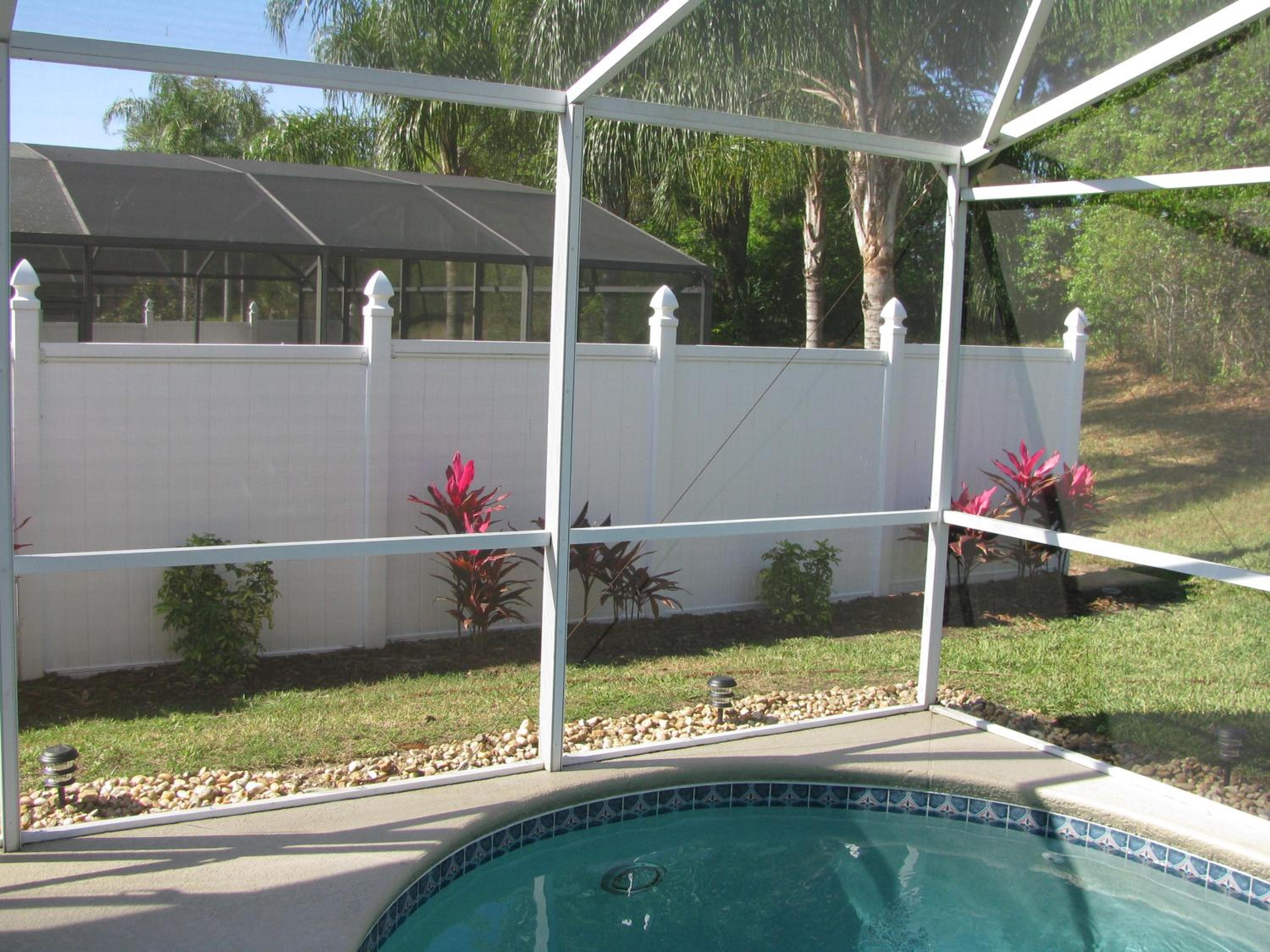 Close To DISNEY and UNIVERSAL - Private Vacation Home - Private Pool - Free BBQ - FAMILY FUN !!!