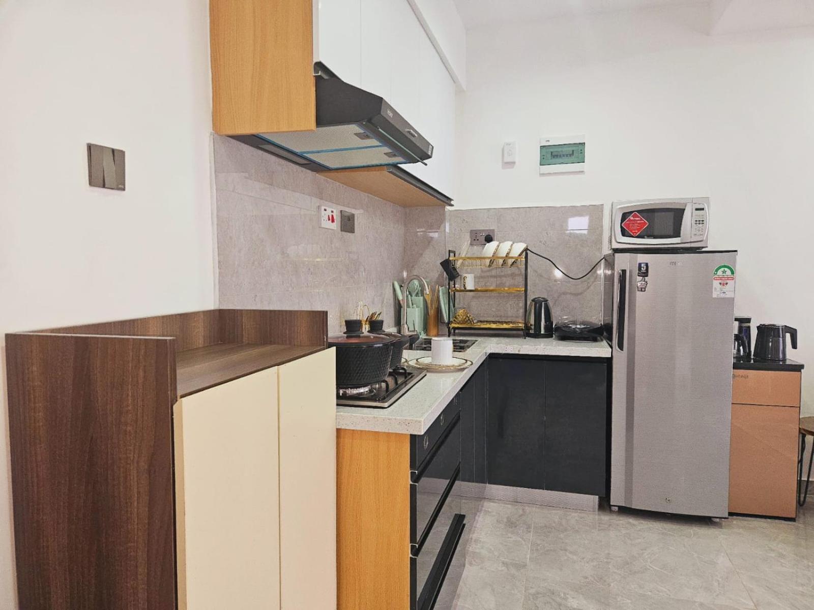 Luxurious 1br Gatundu Heights view 4